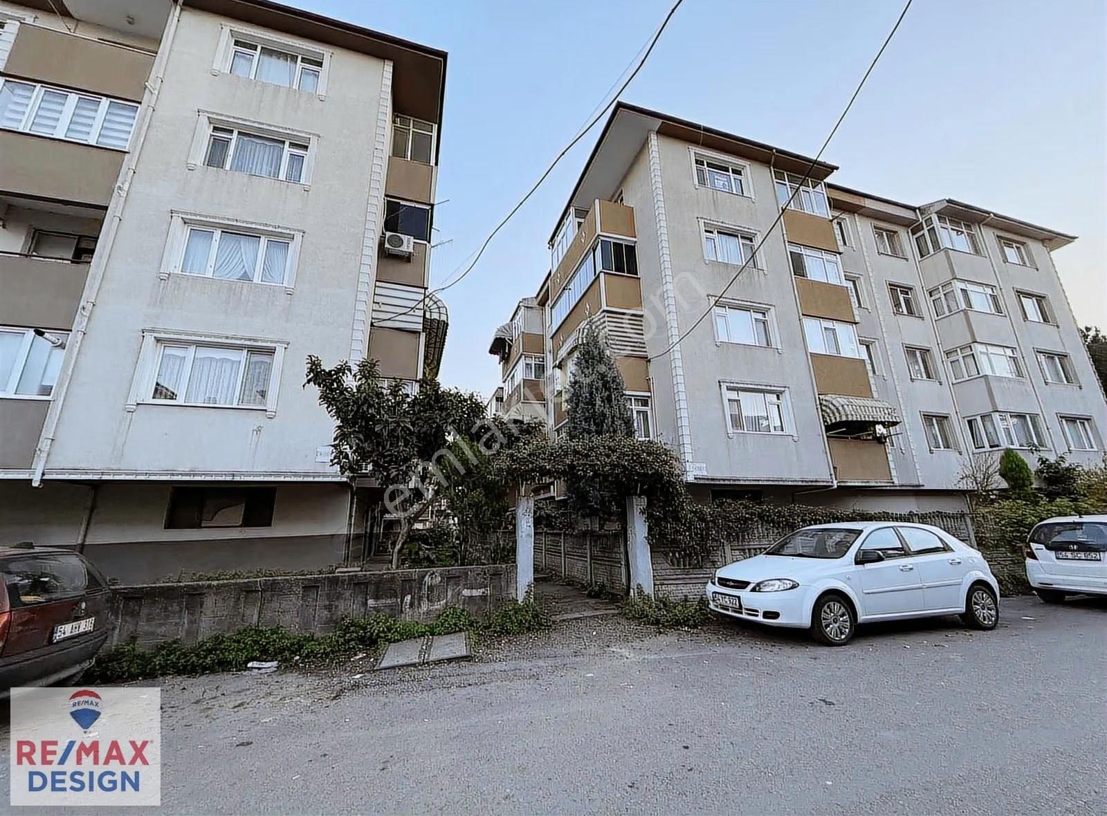 Erenler Yaptaş Bloklarında Kiralık 3+1daire Remax Desıgn - Görsel 2