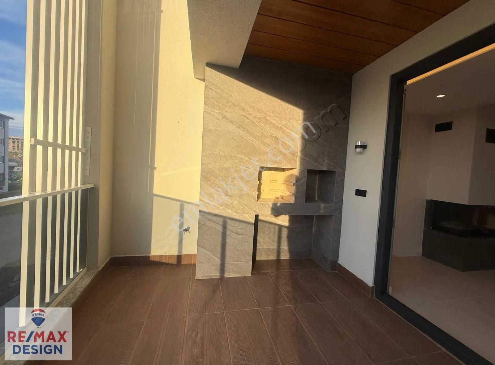 Sakarya'da Satılık Villa Sıfır Manzaralı Lüks 4+1 Remax Design - Görsel 21