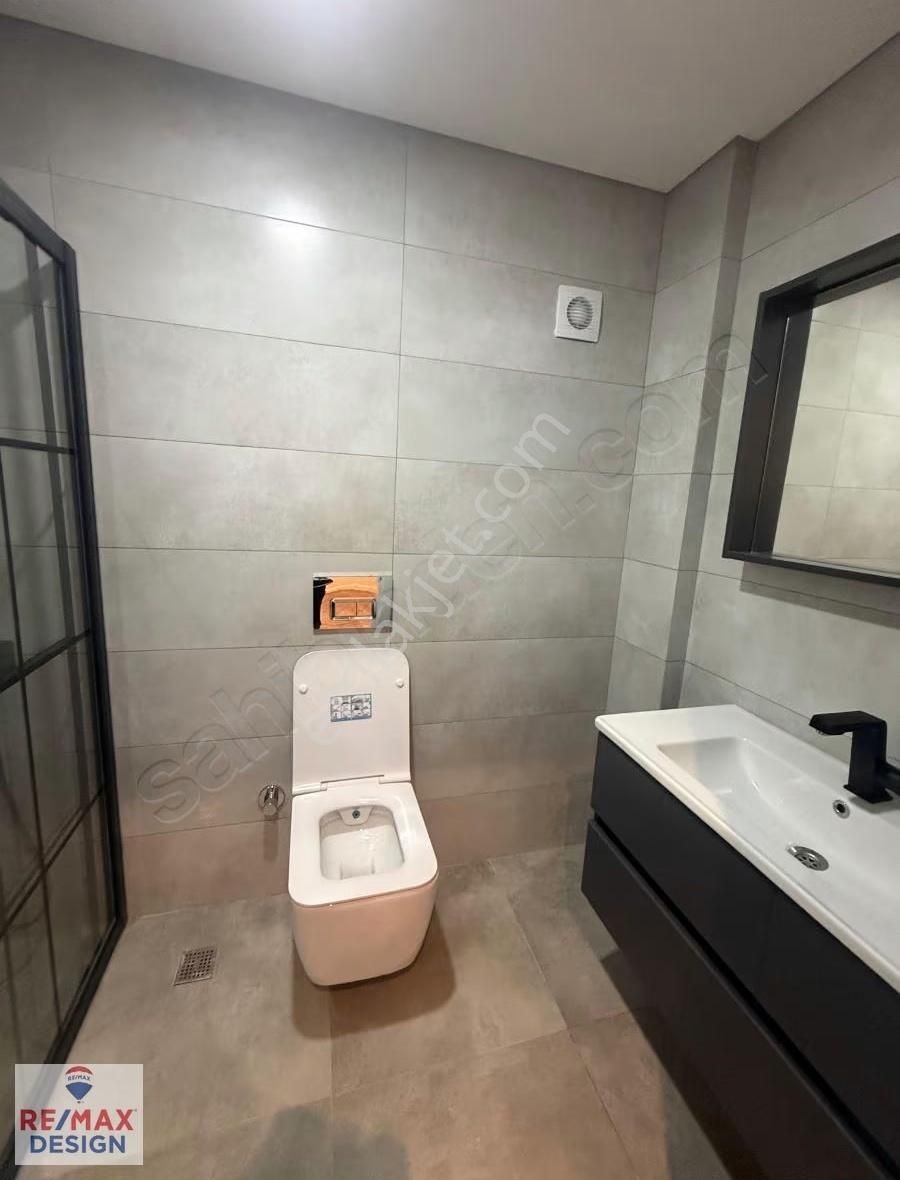 Sakarya'da Satılık Villa Sıfır Manzaralı Lüks 4+1 Remax Design - Görsel 16