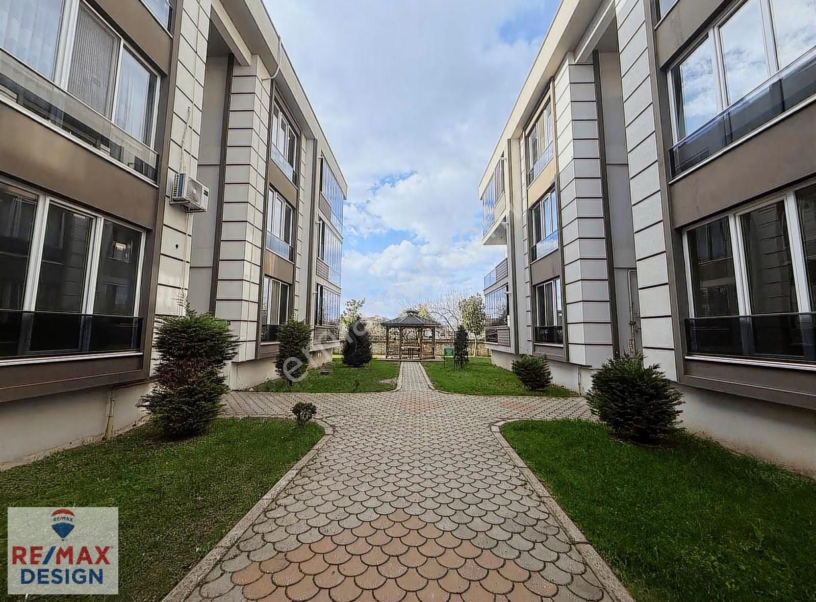 Remax Desıgn Sun Garden City'de Satılık Daire - Görsel 4