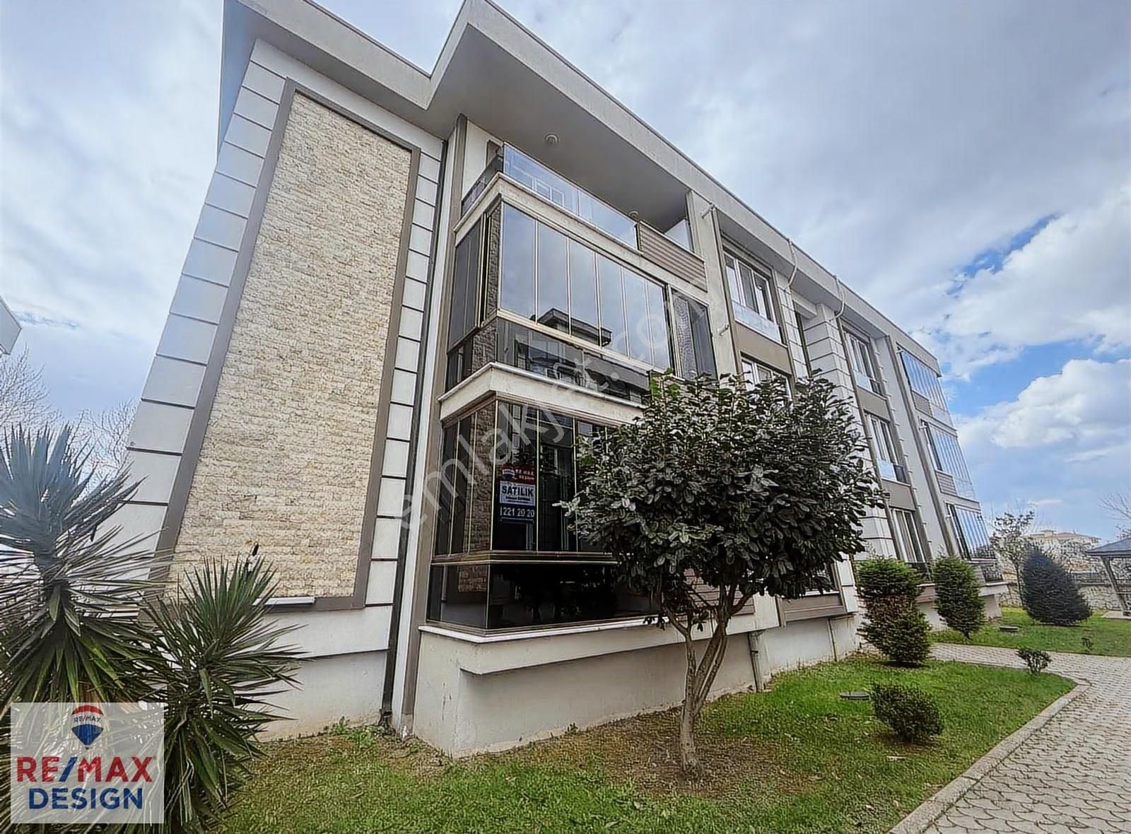 Remax Desıgn Sun Garden City'de Satılık Daire