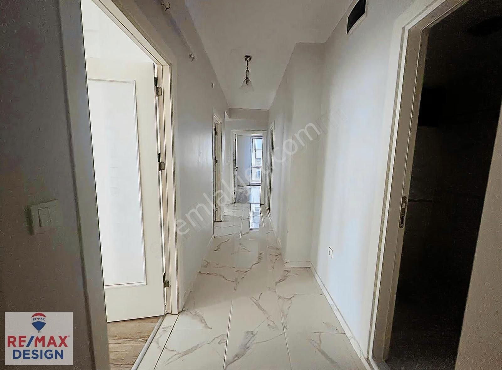 Remax Desıgn Sun Garden City'de Satılık Daire - Görsel 3