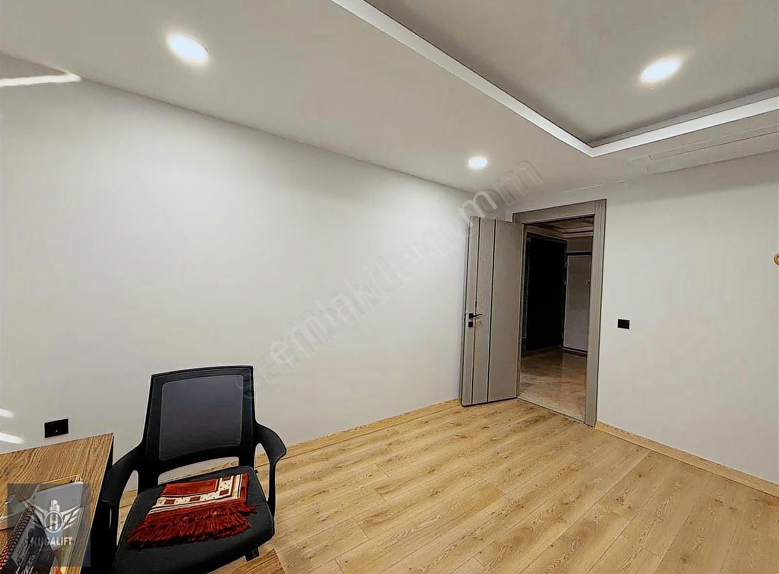 Luna Park Karşısı Çeysa'da Satılık Eşyalı Büro !! - Görsel 3