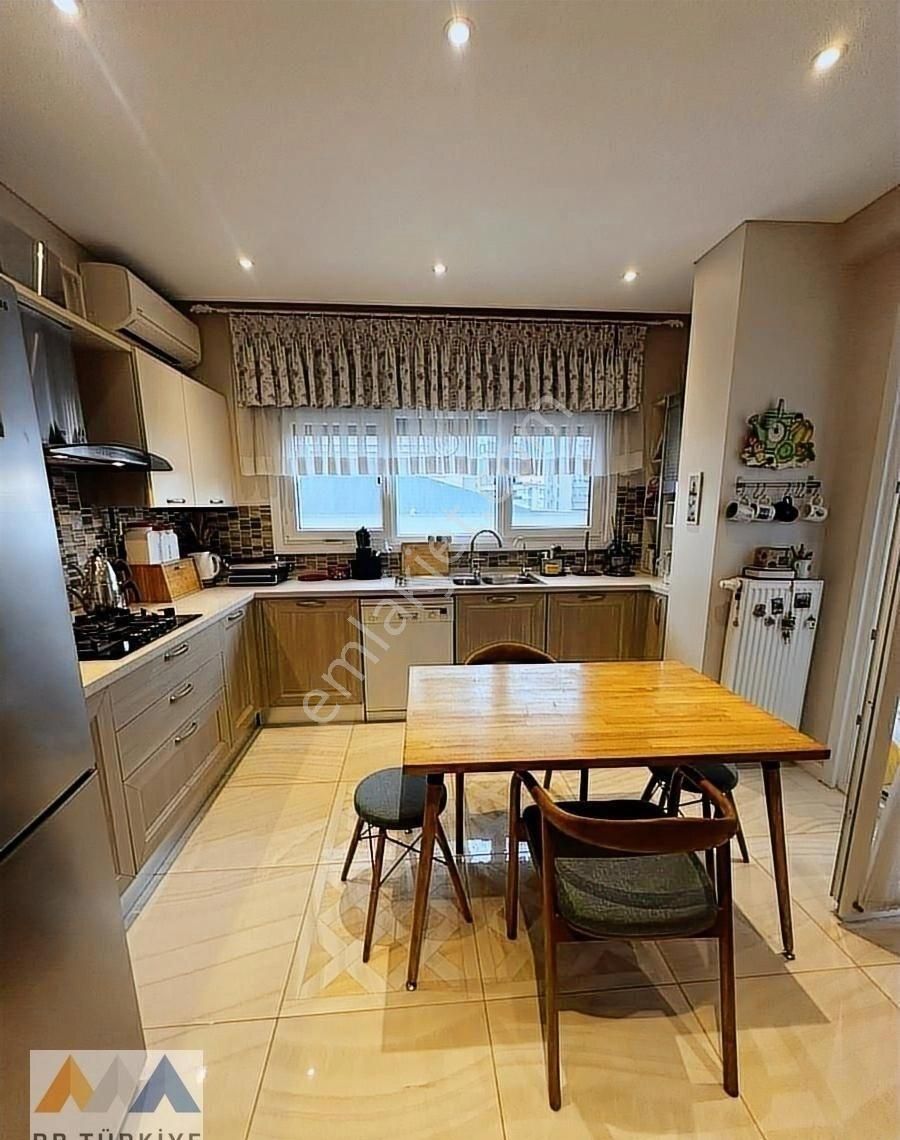 Taşmektep Sokakta Genç Binada 8. Kat 190 M² Kiralık 4+1 - Görsel 5