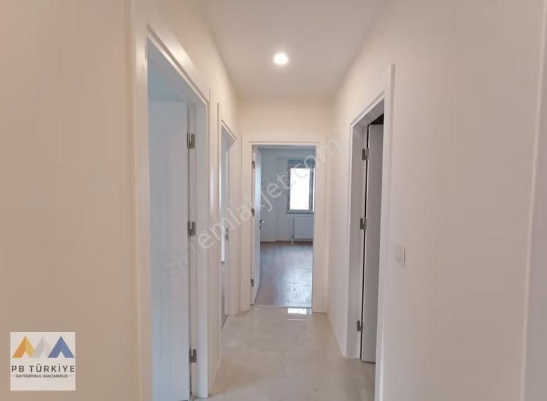 Göztepe'de Caddeye Yürüme Mesafesinde Satılık 2+1 Daire. - Görsel 16