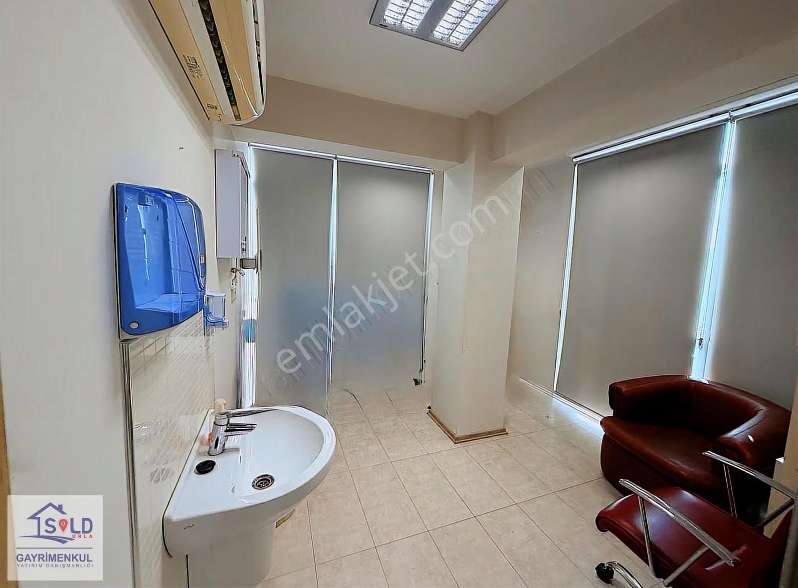 Urla Plaza İş Hanı' Nda Kiralık İş Yeri - Görsel 22