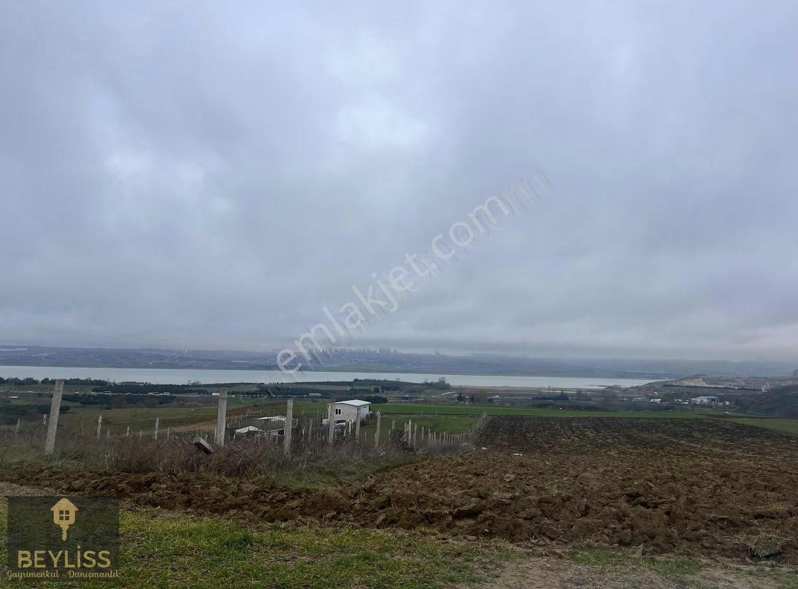 Büyükçekmece Hürriyet'te Göl Manzaralı Yatırım Fırsatı - Görsel 11