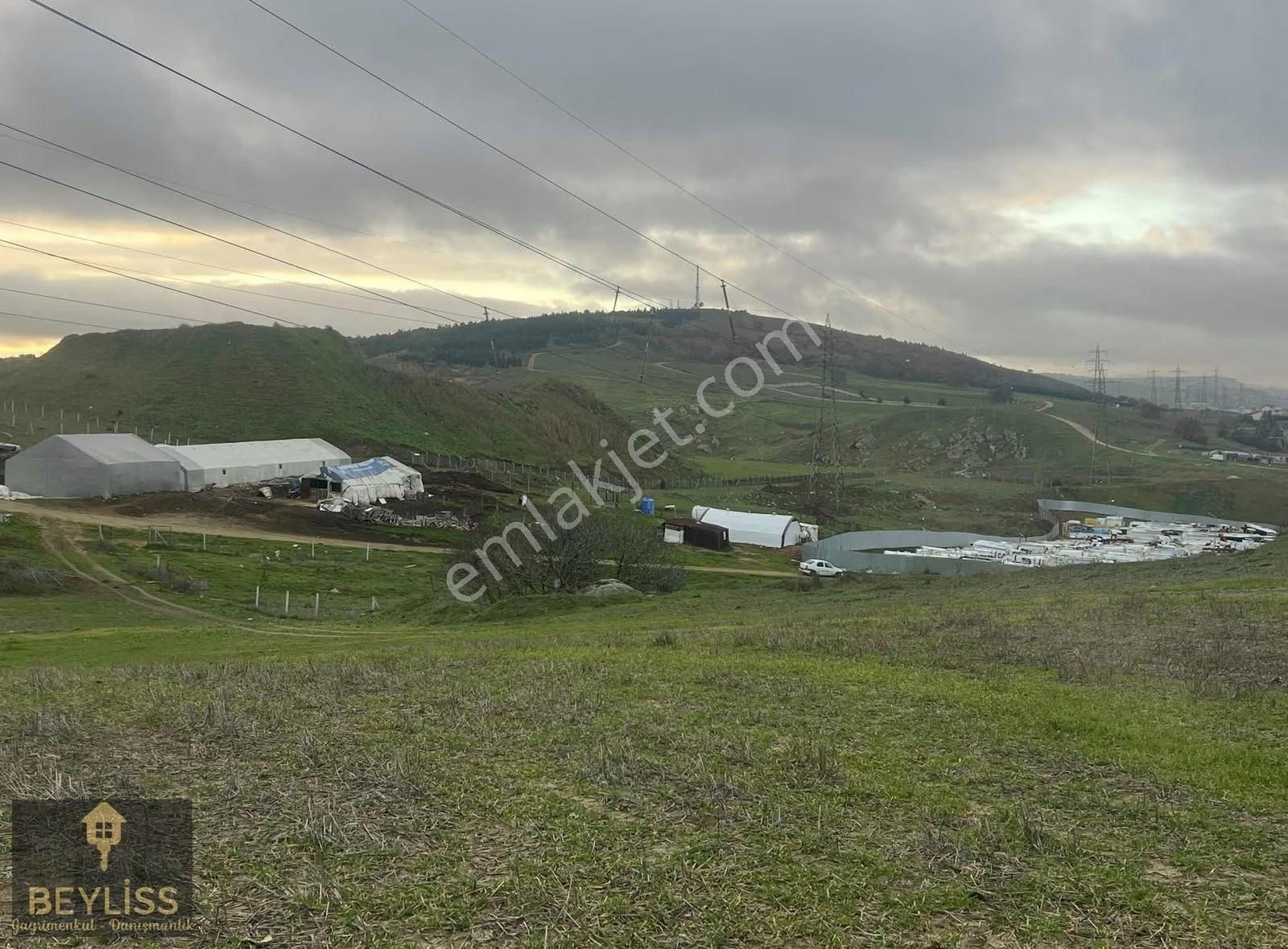 Büyükçekmece Hürriyet'te Göl Manzaralı Yatırım Fırsatı - Görsel 2