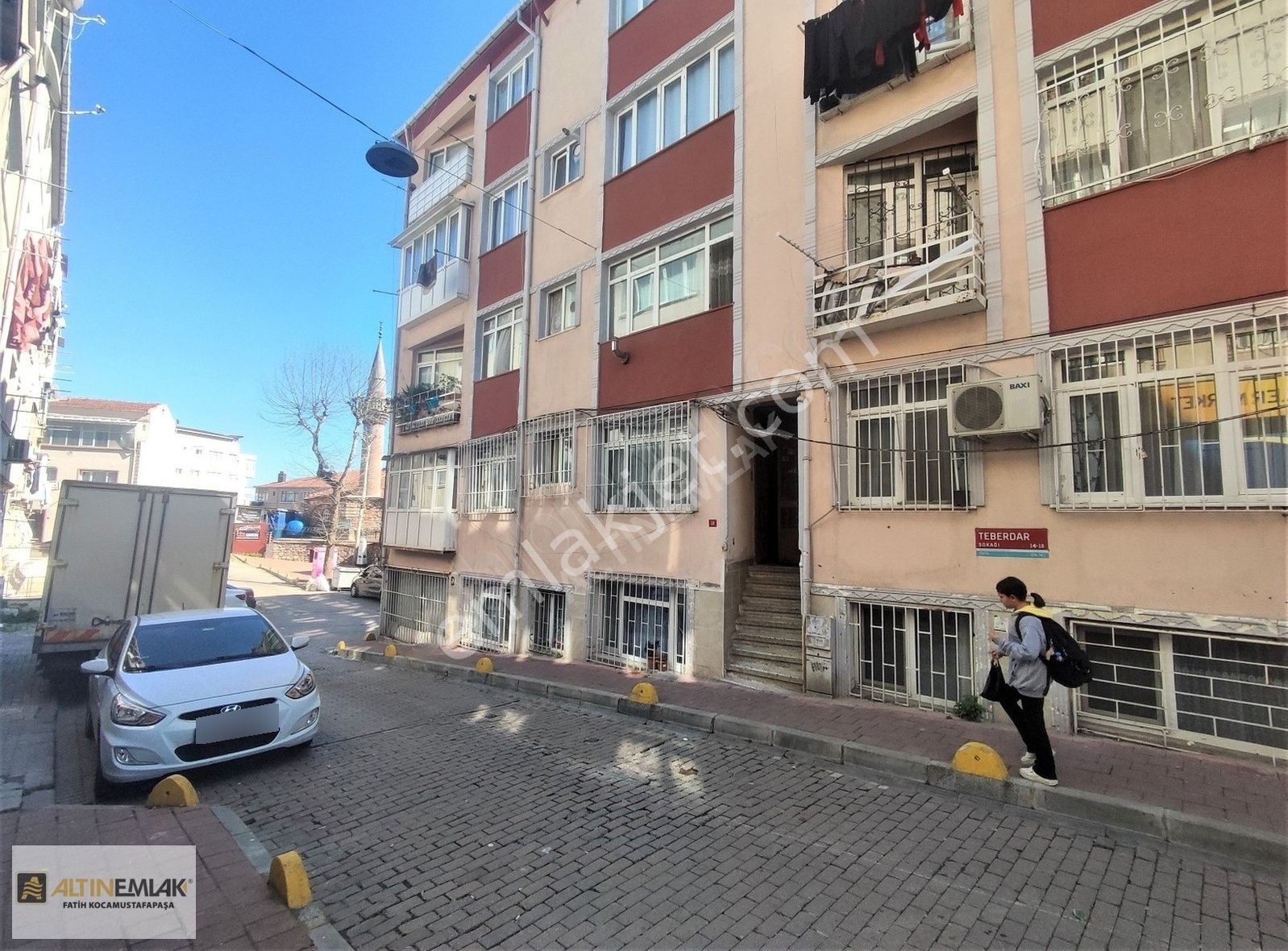 Altın Emlak'tan Kocamustafapaşa'da Hastane Yanı İçi Yapılı 2+1 - Görsel 10