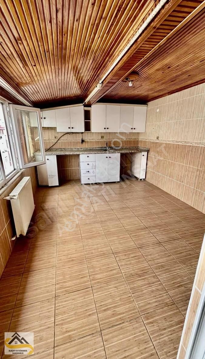 Alaçatı Dan Kat İrtifaklı Çatı Katı Masrafsız 2+1 - Görsel 20