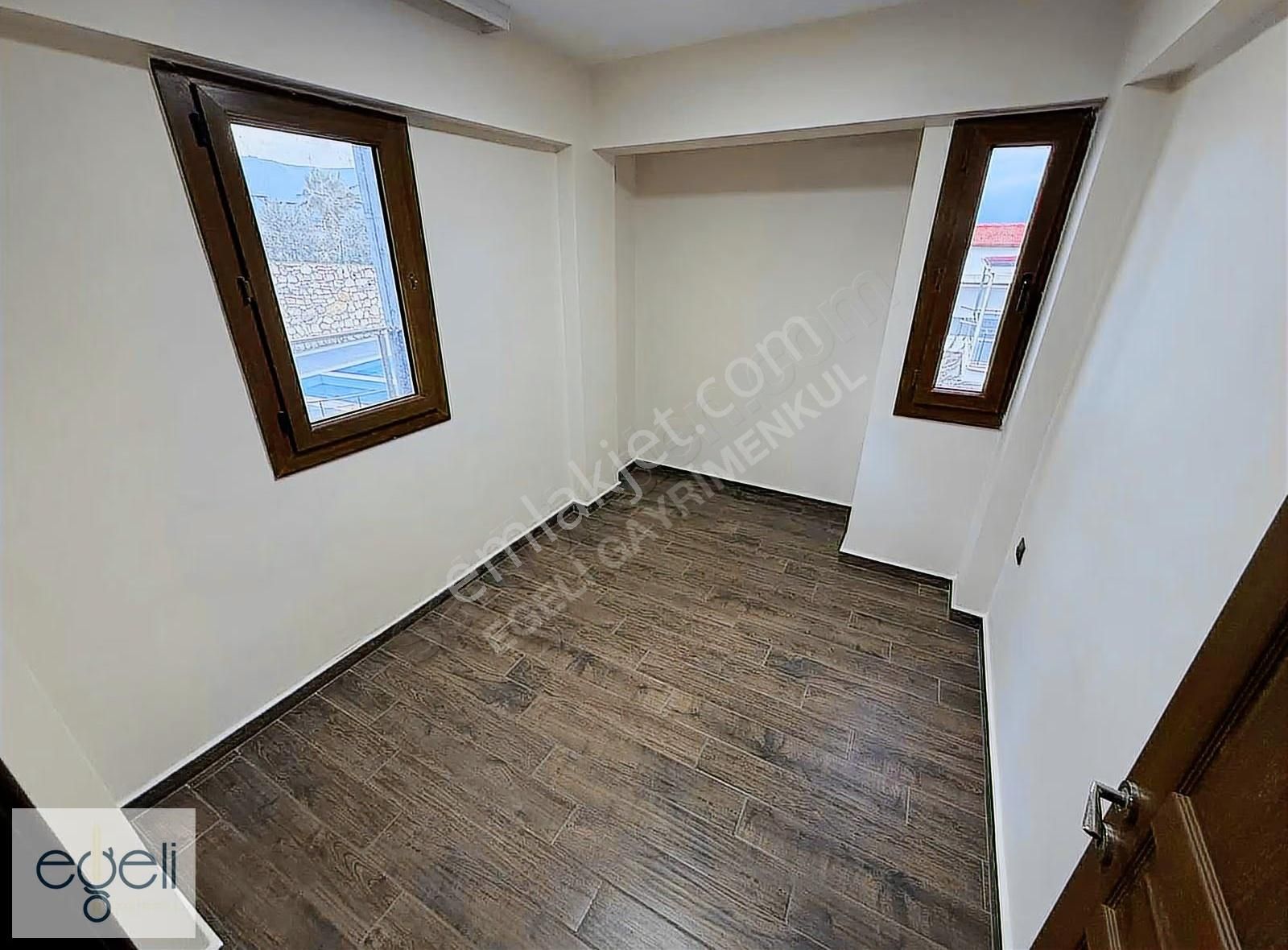 Acilll Deniz Manzaralı Satılık 5+1 Triblex Yazlık - Görsel 29