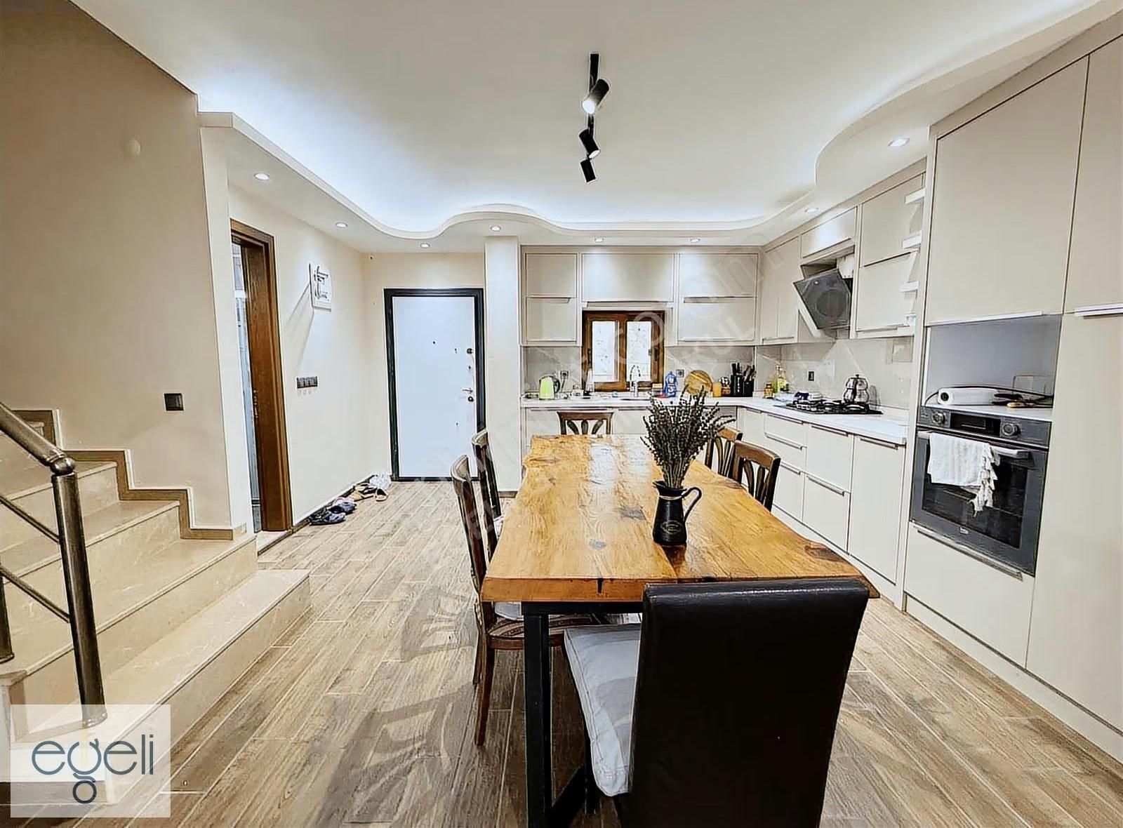 Acilll Deniz Manzaralı Satılık 5+1 Triblex Yazlık - Görsel 21