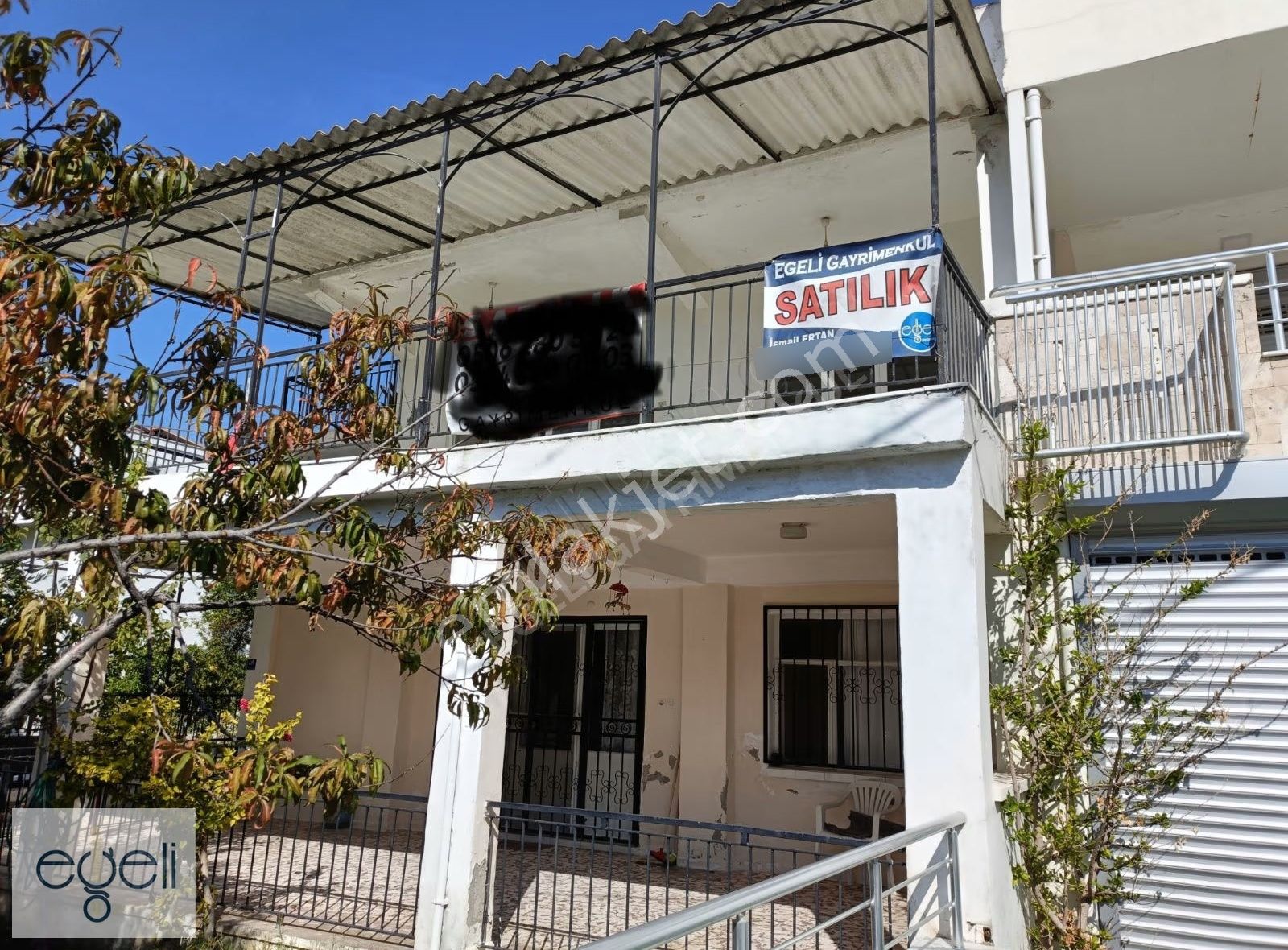 Kuşadası Kadıkalesi Plaja İlk Site Satılık Yazlık Villa....