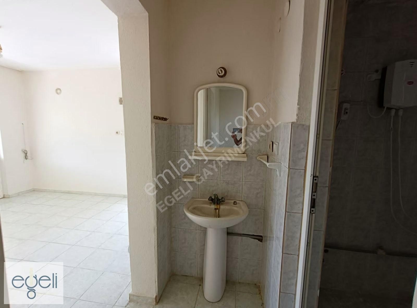 Kuşadası Kadıkalesi Plaja İlk Site Satılık Yazlık Villa.... - Görsel 14