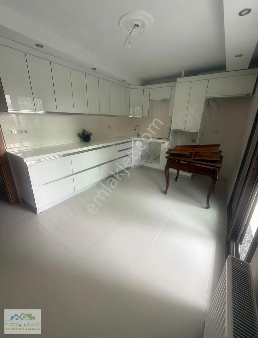 Klc Den Bahçelievler Mahallesinde Ara Kat 3+1 140 M² Daire - Görsel 3