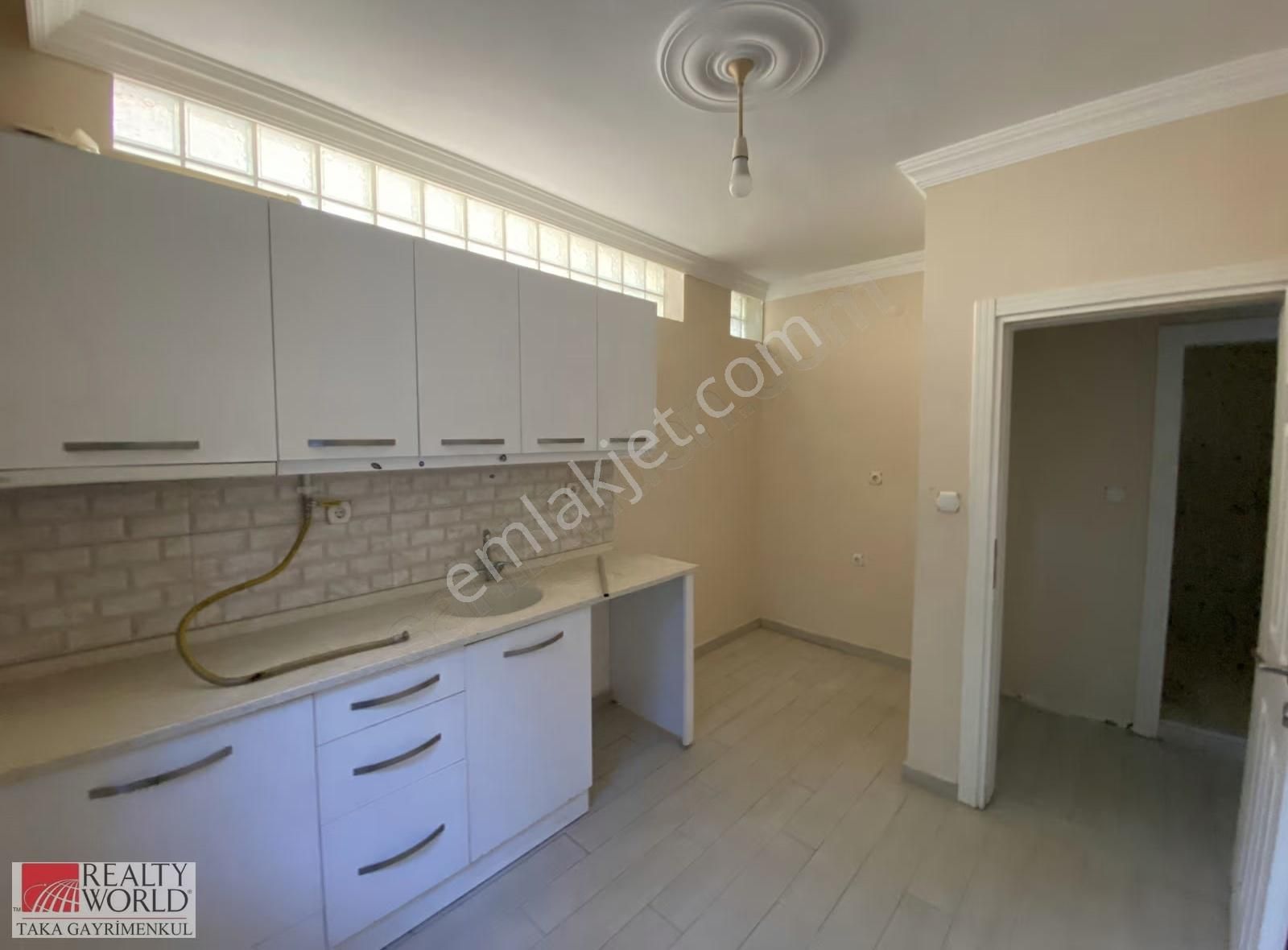 Bostancıda Ktü Ve Farabi Hastanesine Yakın 2+1 Kiralık Daire - Görsel 6