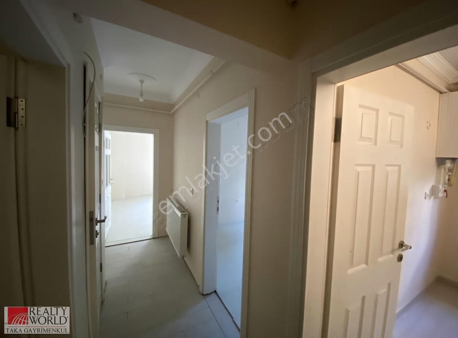 Bostancıda Ktü Ve Farabi Hastanesine Yakın 2+1 Kiralık Daire - Görsel 2