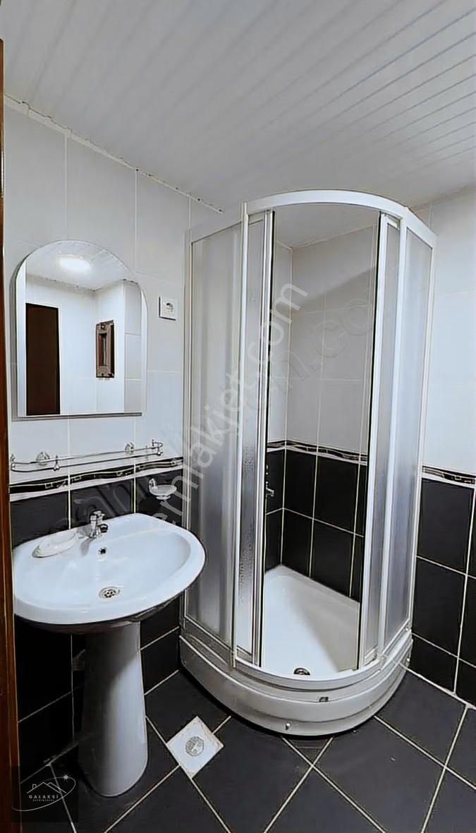 Galaksi Gayrimenkulden 6+1 Serdivanın En İyi Lokasyonunda Villa - Görsel 30