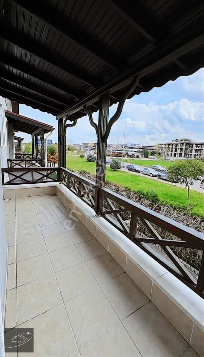 Galaksi Gayrimenkulden 6+1 Serdivanın En İyi Lokasyonunda Villa - Görsel 17