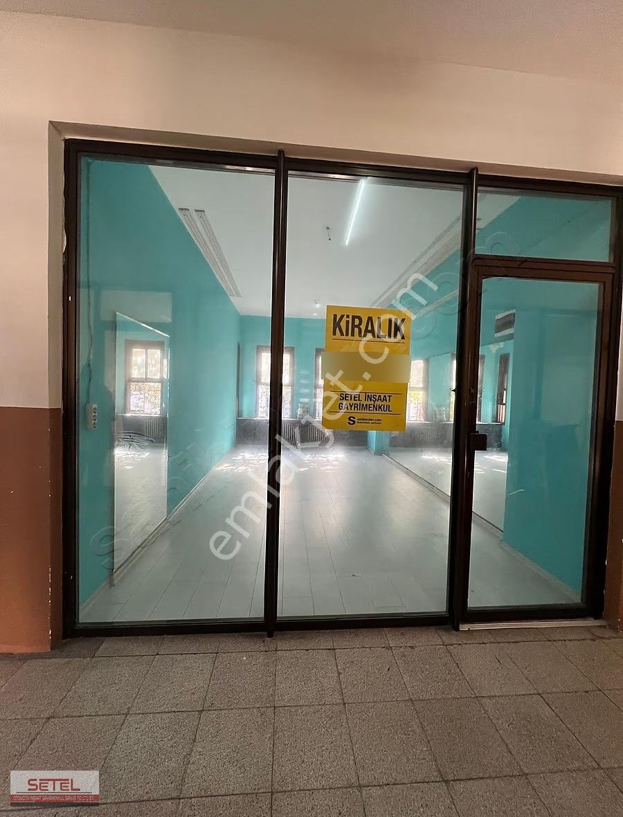 Setelden Reyhan Çeyizciler Çarşısında Kiralık Ofis