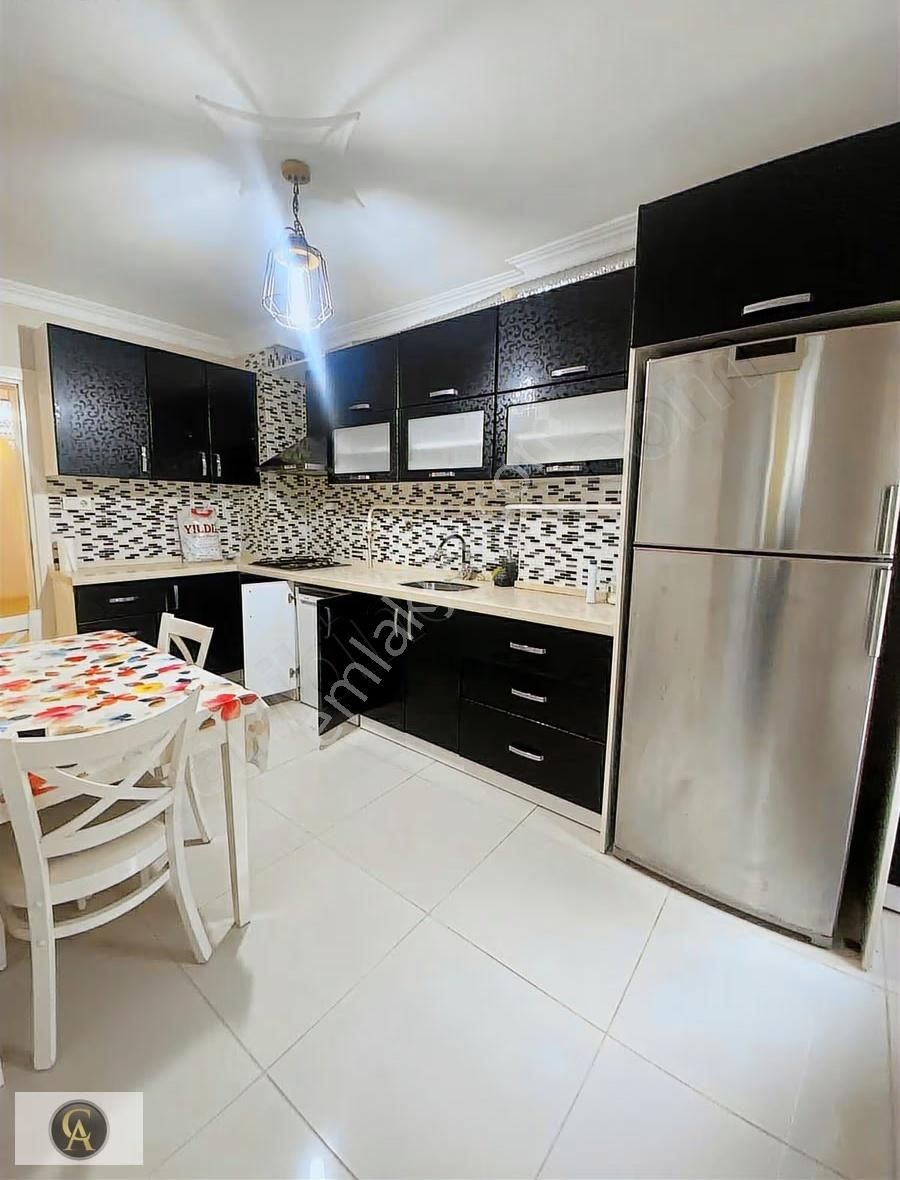 Serdivan'da Kiralık 2.kat 3+1 140m2 Daire - Görsel 2