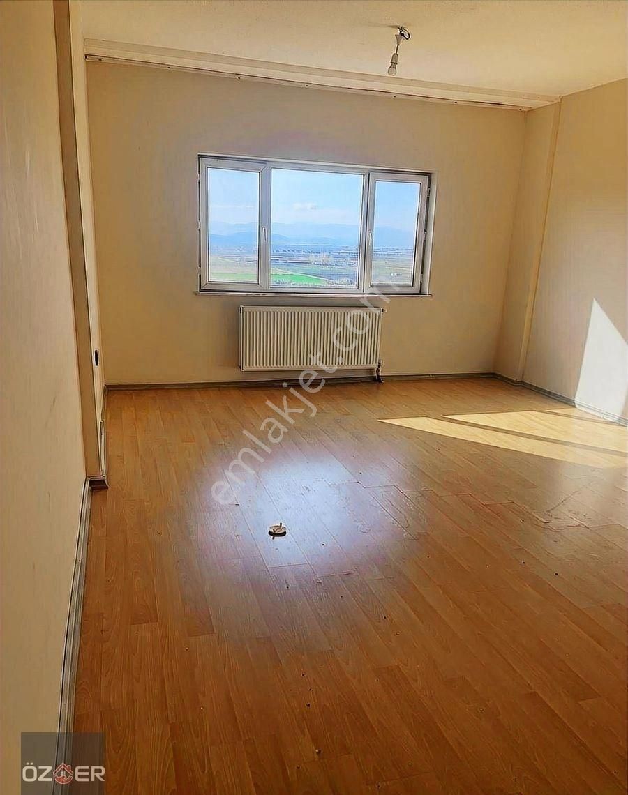 Öz-er Gayrimenkul'den Satılık 3+1 Toki Dairesi - Görsel 21