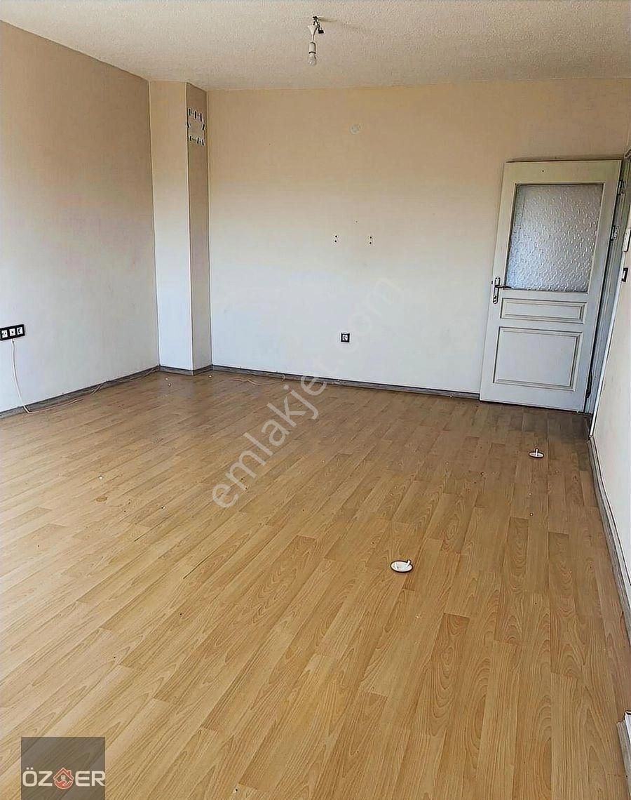 Öz-er Gayrimenkul'den Satılık 3+1 Toki Dairesi - Görsel 29