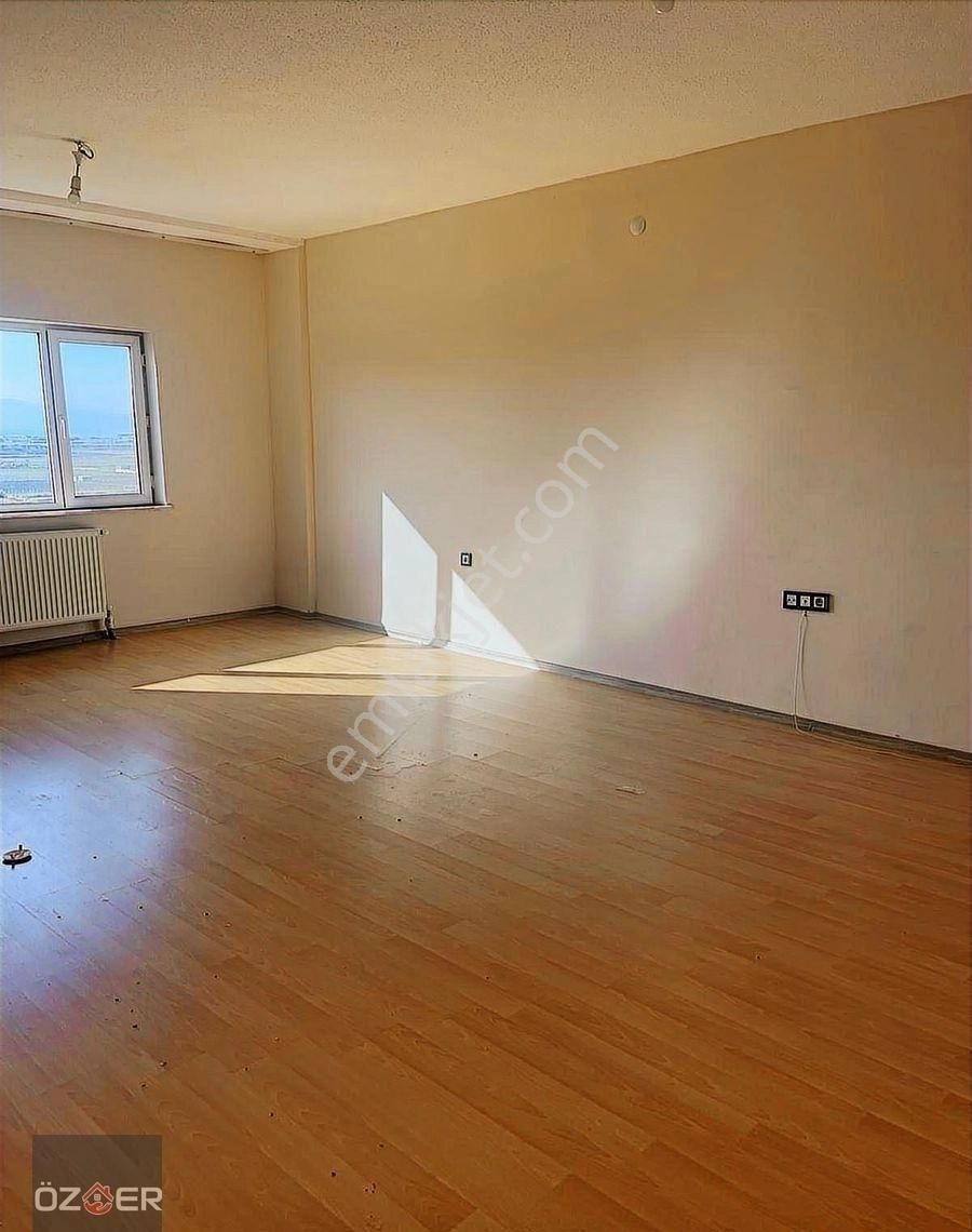 Öz-er Gayrimenkul'den Satılık 3+1 Toki Dairesi - Görsel 28