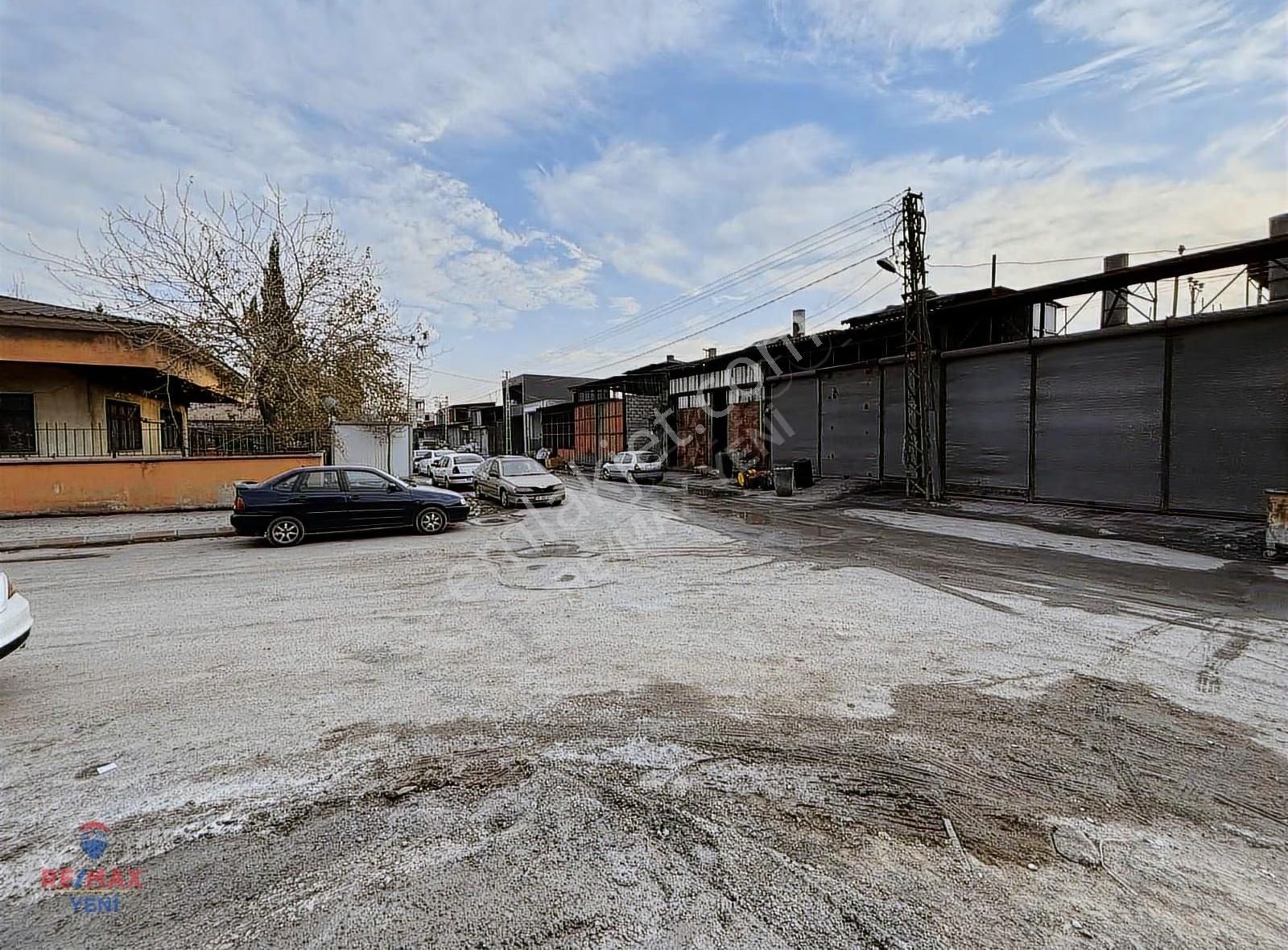 Remax Yeni'den Merkez Sanayide Satılık Köşe İş Yeri - Görsel 20