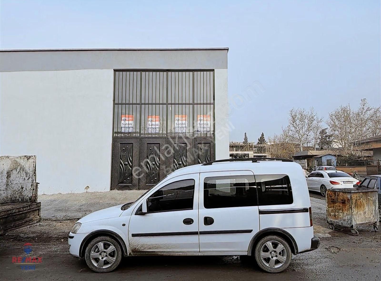 Remax Yeni'den Merkez Sanayide Satılık Köşe İş Yeri - Görsel 11