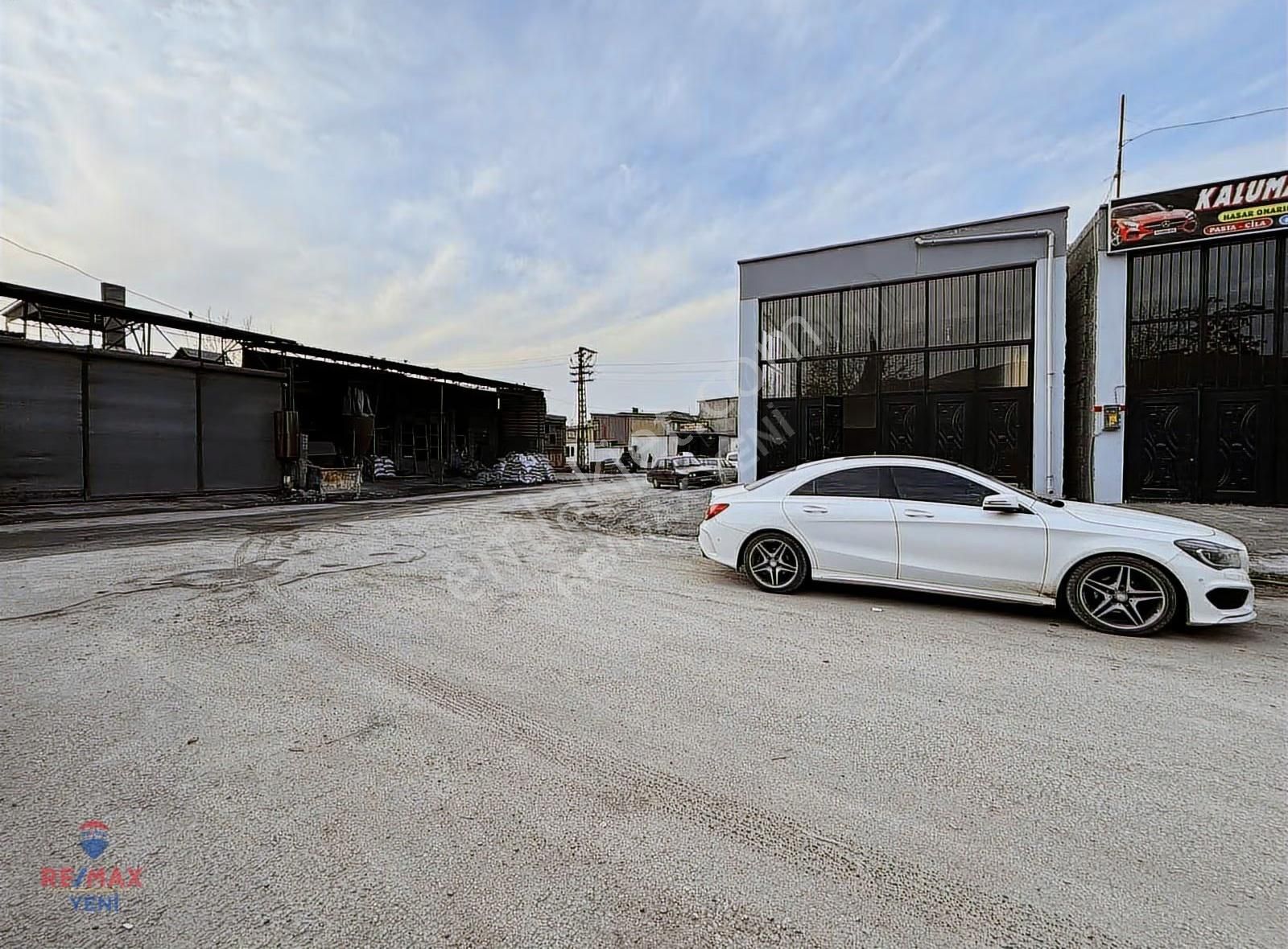 Remax Yeni'den Merkez Sanayide Satılık Köşe İş Yeri - Görsel 9