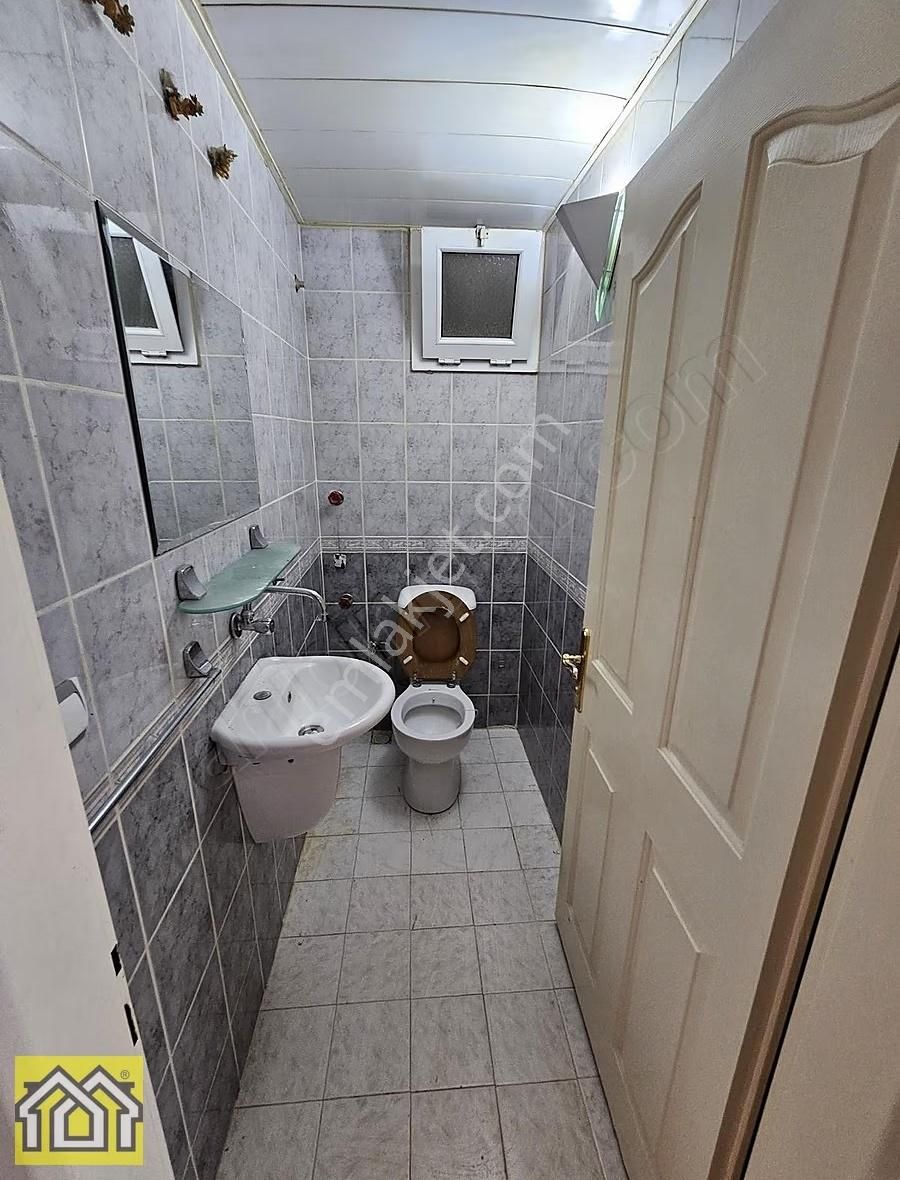 Korutürk Mah. Caddeye Yakın 4+1 350m2 Müstakil Hesaplı Villa - Görsel 5