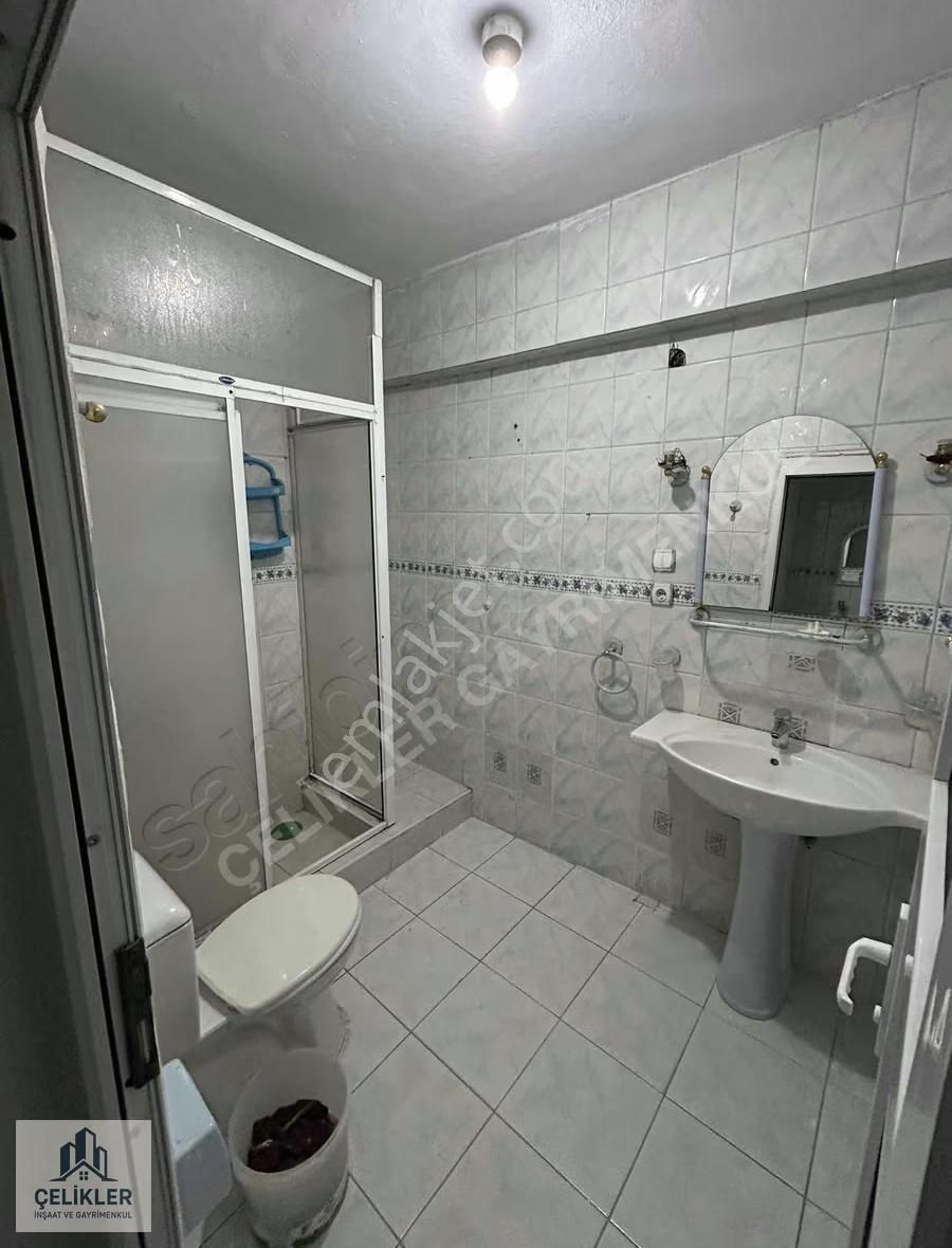 Çelikler Gayrimenkul'den Satılık 4.kat Çatı Kullanımlı Daire - Görsel 2