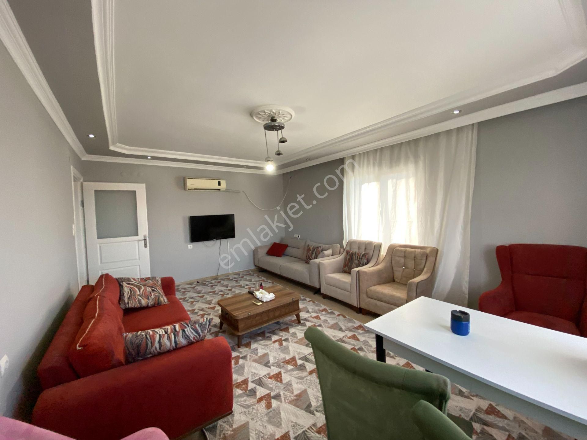 Çiğli Cumhuriyet Mah. Doğalgazlı Asansörlü Satılık 3+1 Daire