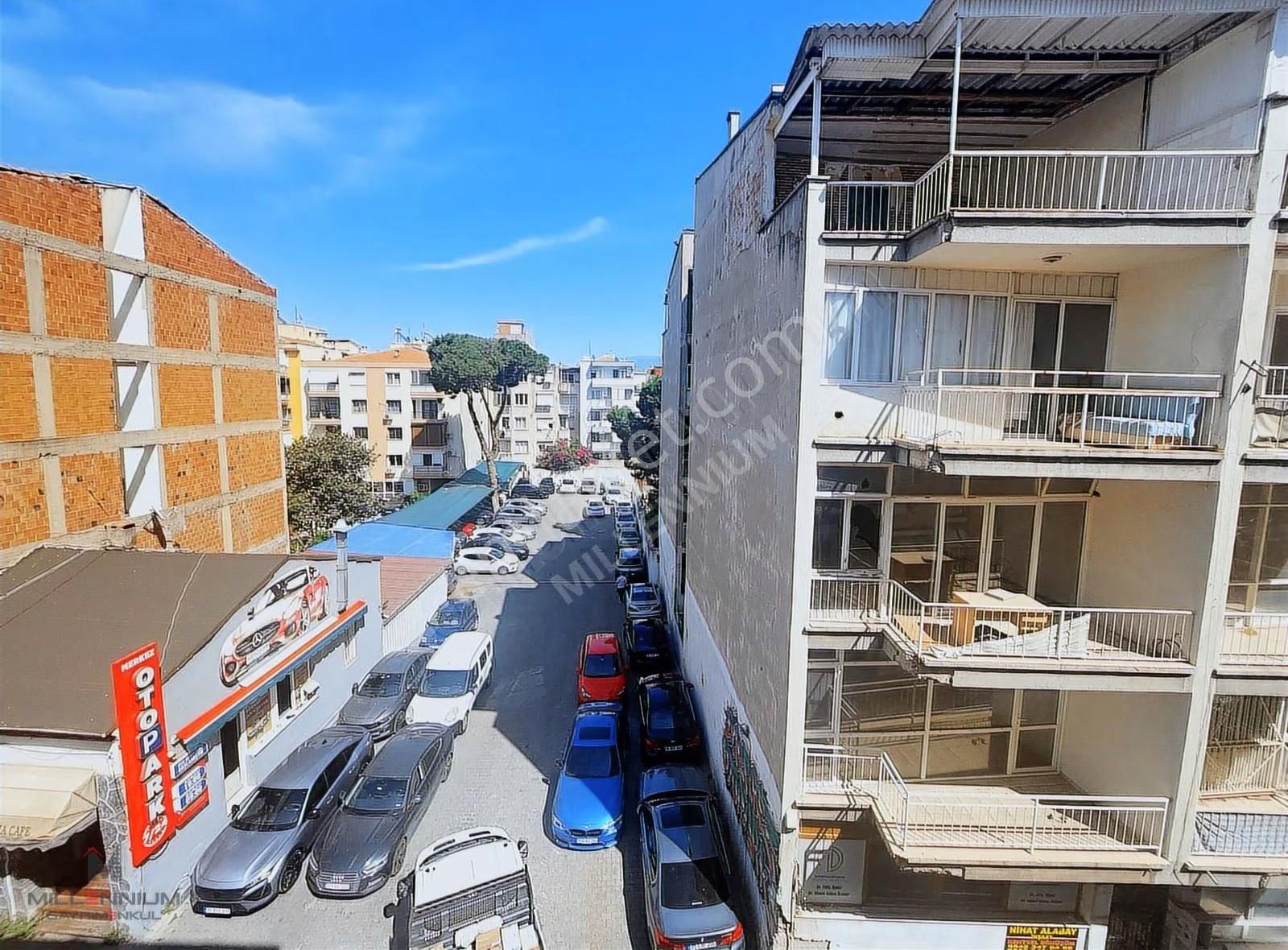 Karşıyaka Çarşı Yakını 3+1 Full Tadilatlı Arakat Satılık Daire - Görsel 18