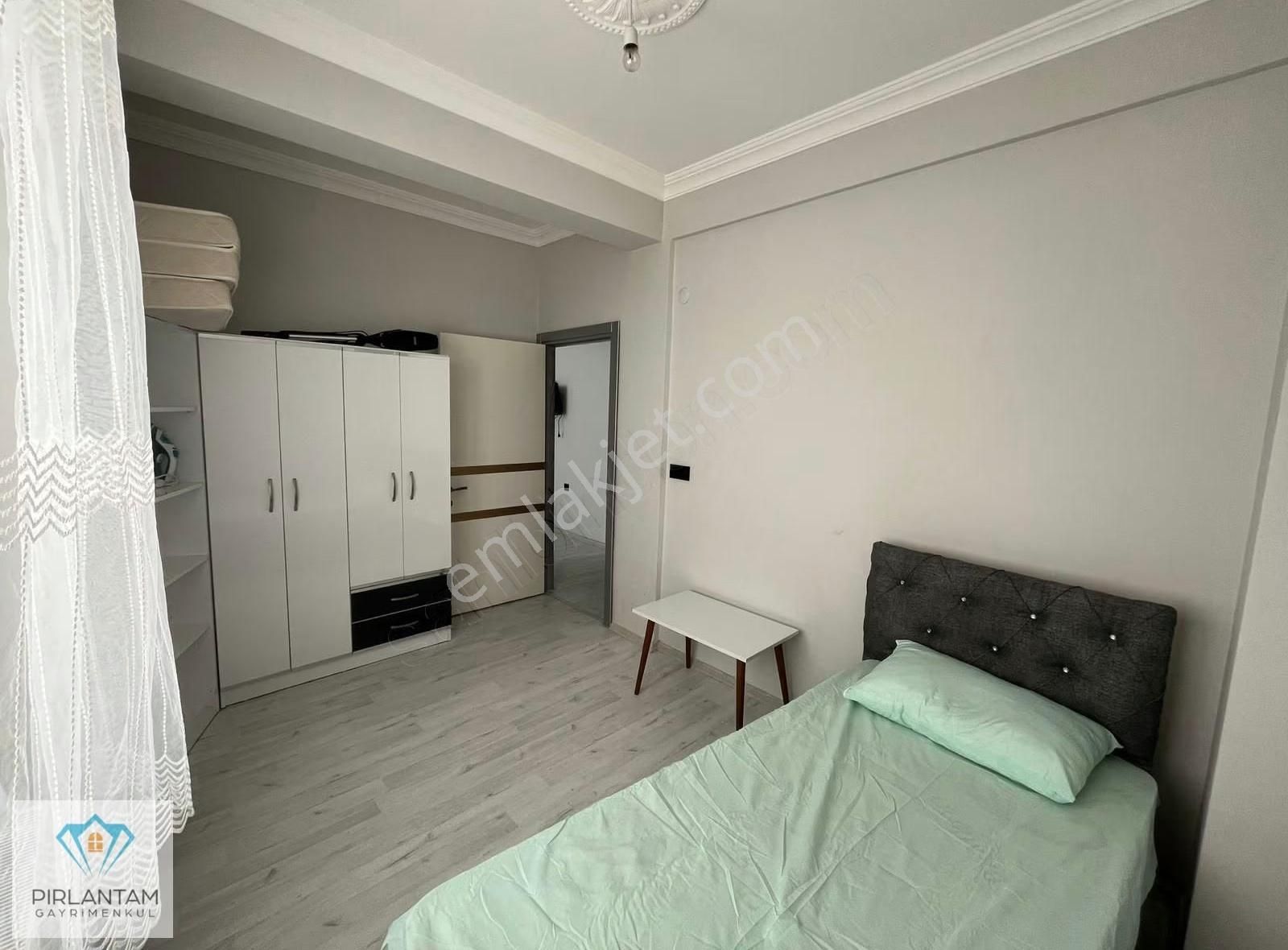 Nef Yanında Fırsat Eşyalı Satılık 1+1 Daire - Görsel 4