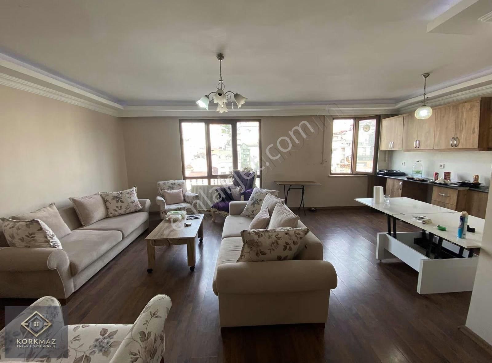 Şişli Mecidiyeköy Mah Otoparklı Site İçinde Güzel Konumda 2+1 - Görsel 3