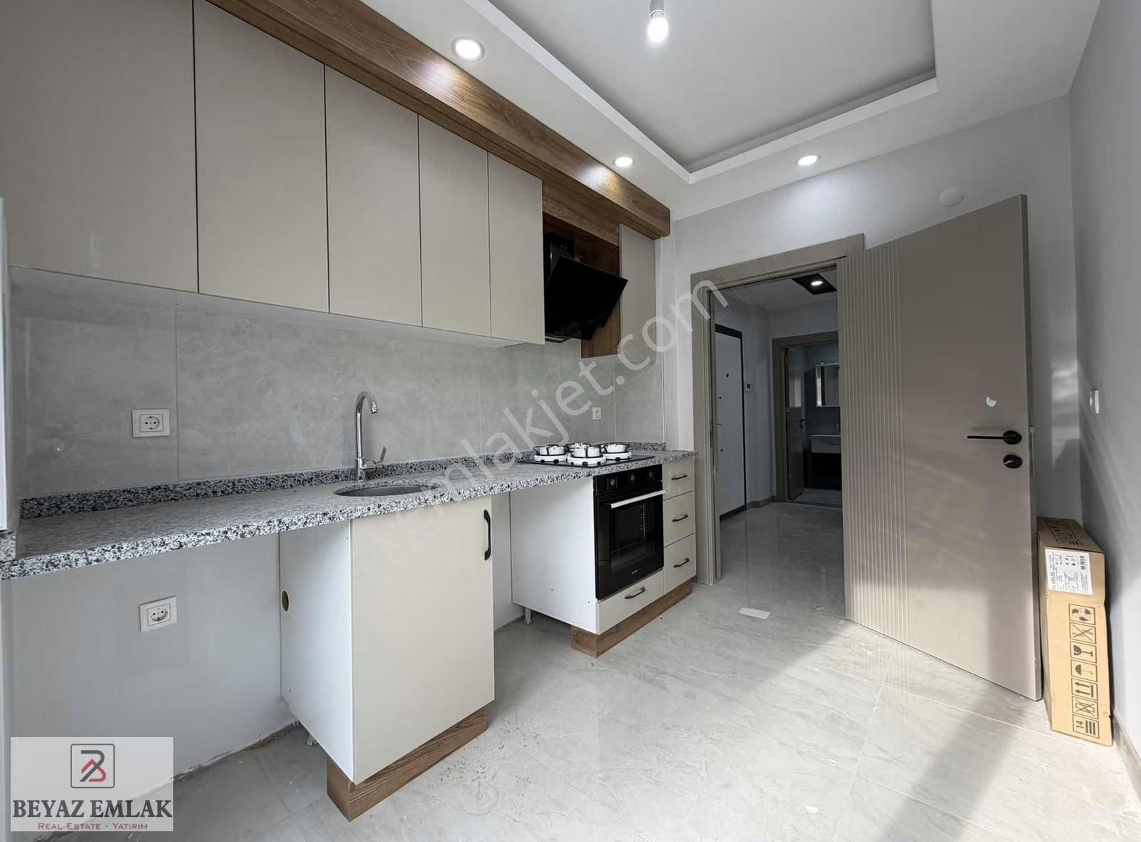 Kuzeyyaka Mah. Ara Kat Yerden Isıtmalı Asansörlü 2+1 Sıfır Daire