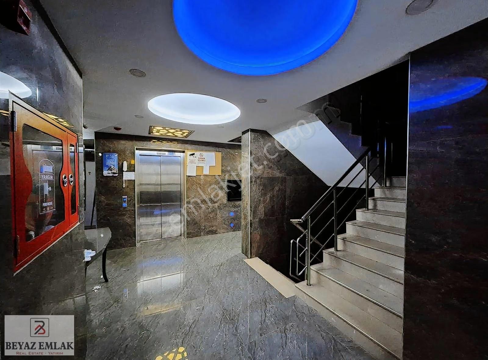 Şafak Mah. Ebeveyn Banyolu Asansörlü Katta Geniş 3+1 Daire - Görsel 24