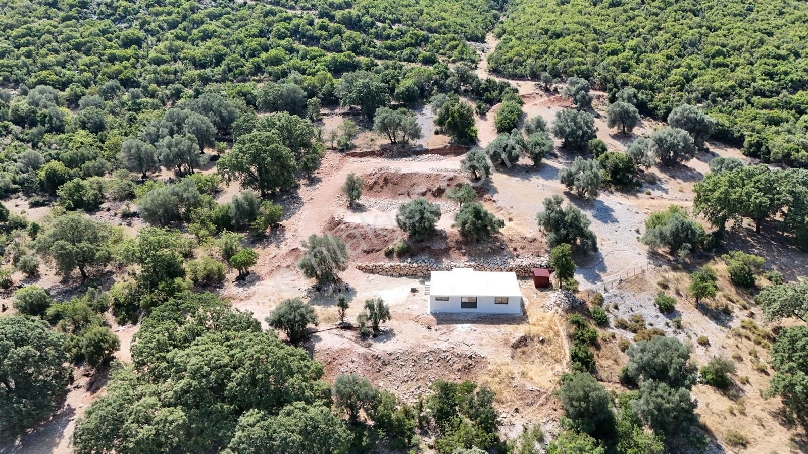 Kaş Ahatlı Mahallesinde İçinde Ev Olan Satılık Arsa | Soft Emlak - Görsel 31