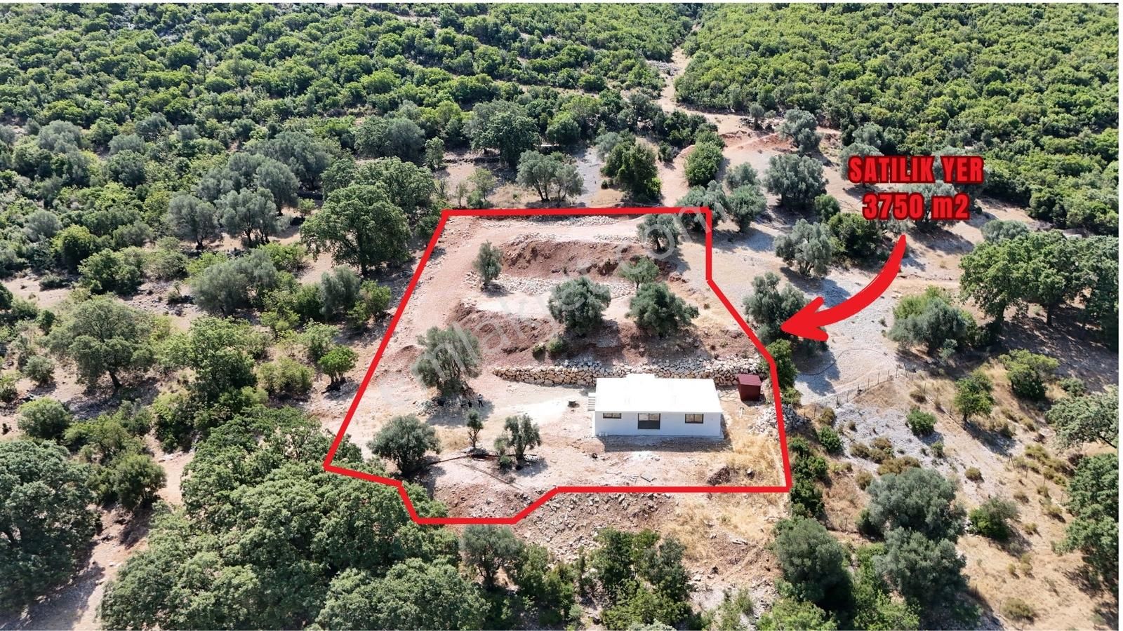 Kaş Ahatlı Mahallesinde İçinde Ev Olan Satılık Arsa | Soft Emlak