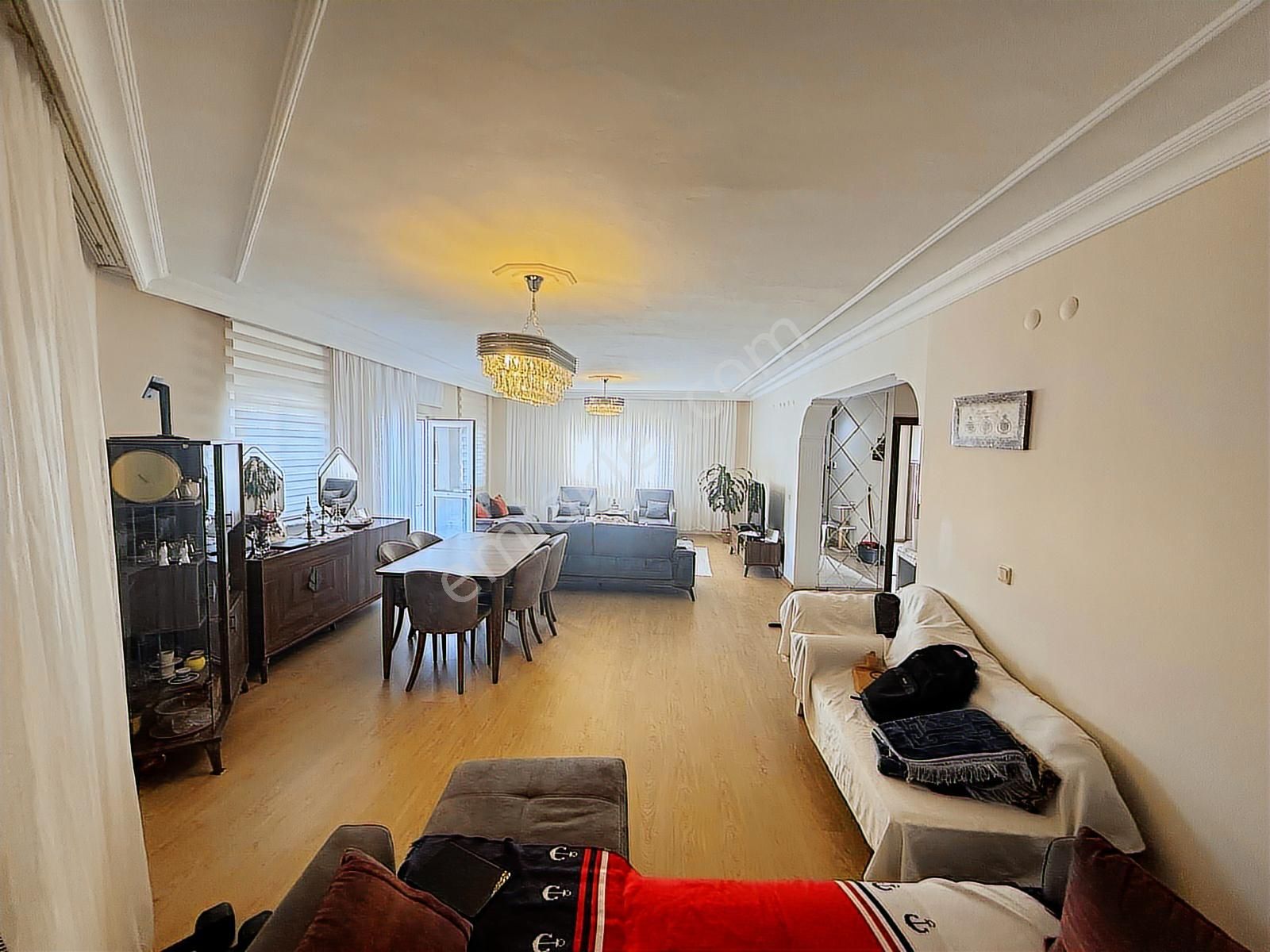 Bahçeşehir Boğazköy Villalar Mevkisinde 160m2 3+1 Satılık Daire - Görsel 4