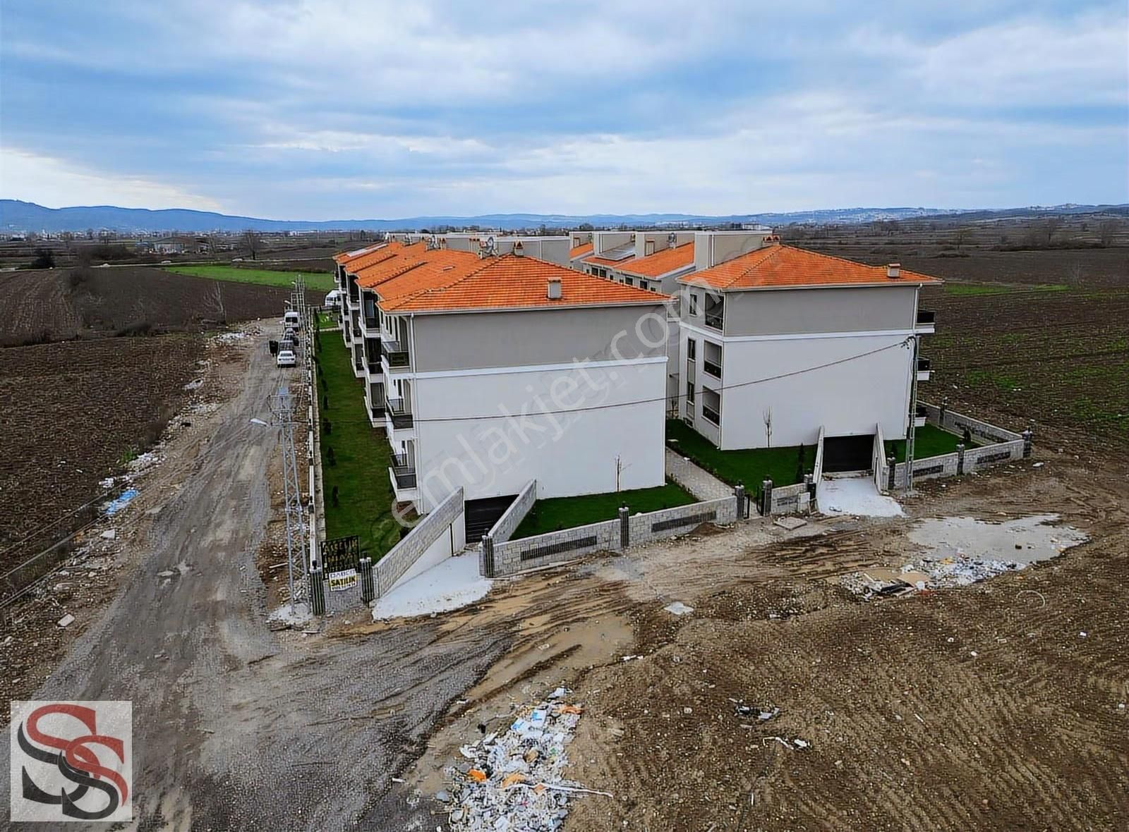 Tekeler'de Site İçi Oturuma Hazır Kapalı Garajlı 3.kat 3+1 Daire - Görsel 22