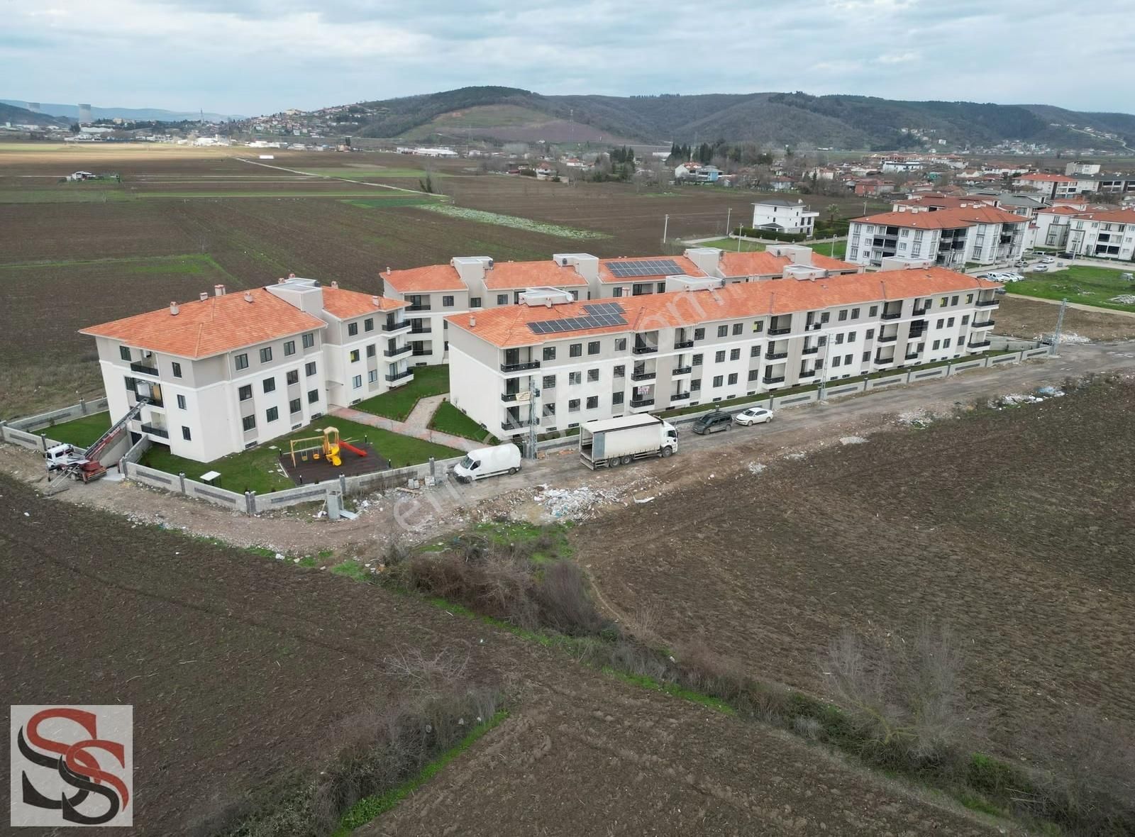 Tekeler'de Site İçi Oturuma Hazır Kapalı Garajlı 3.kat 3+1 Daire - Görsel 8