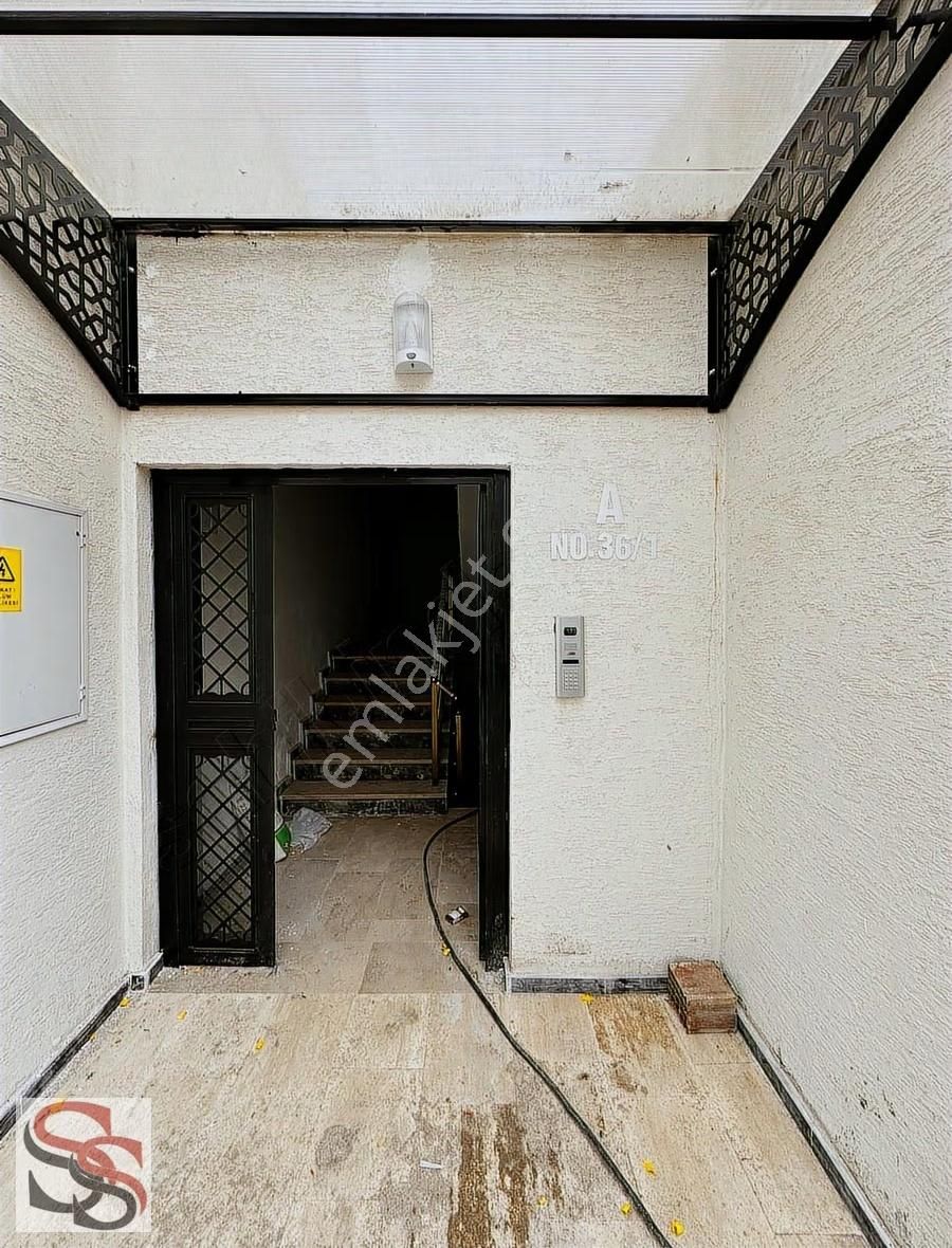 Tekeler'de Site İçi Oturuma Hazır Kapalı Garajlı 3.kat 3+1 Daire - Görsel 18