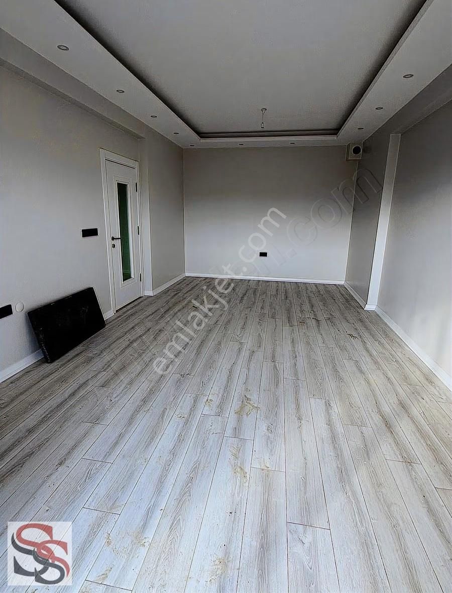 Tekeler'de Site İçi Oturuma Hazır Kapalı Garajlı 3.kat 3+1 Daire - Görsel 5