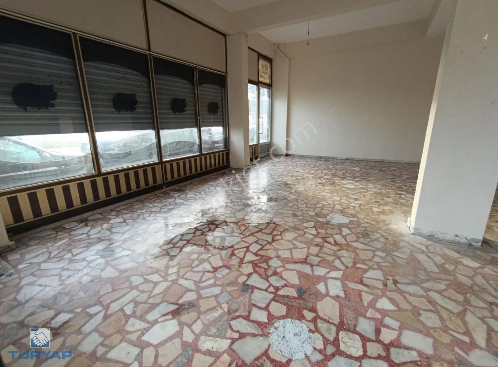 Büyükçekmece Kamu Daireleri Arkası Kiralık Dükkan - Görsel 3