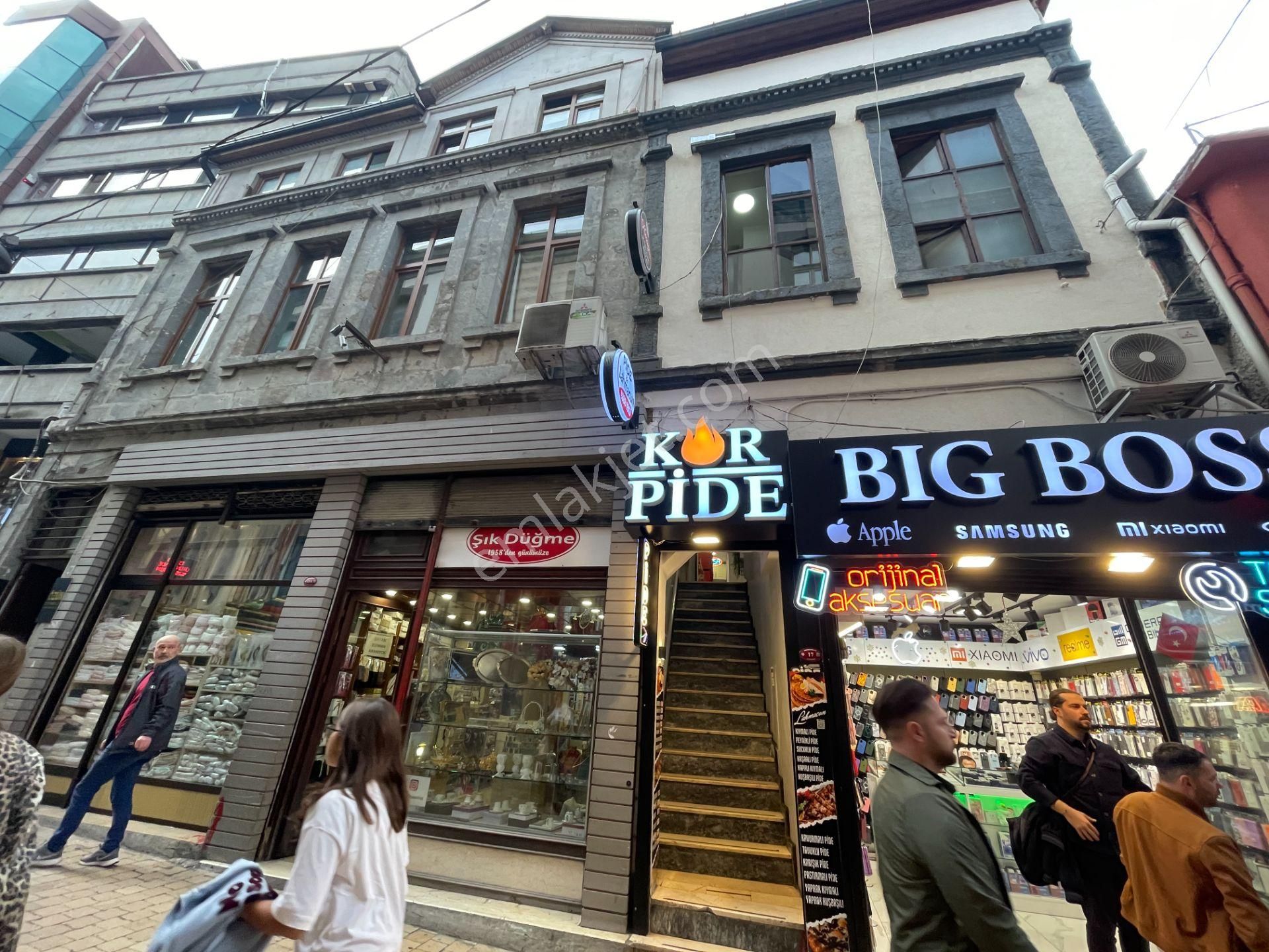 Kemerkaya'nın En İşlek Caddesinde Satılık Komple Bina - Görsel 10