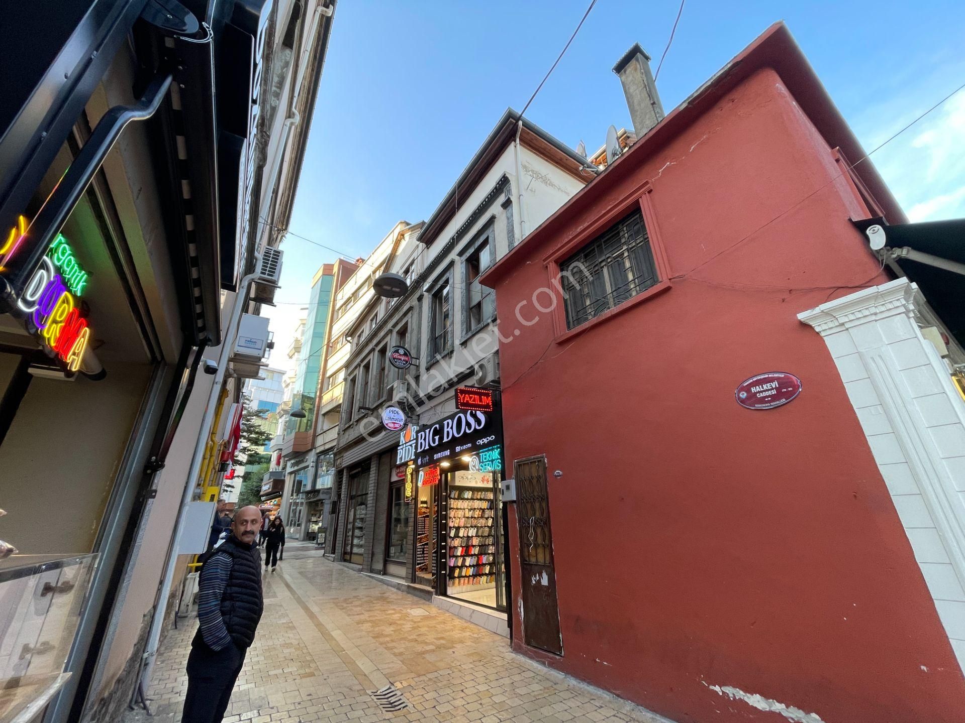 Kemerkaya'nın En İşlek Caddesinde Satılık Komple Bina - Görsel 13