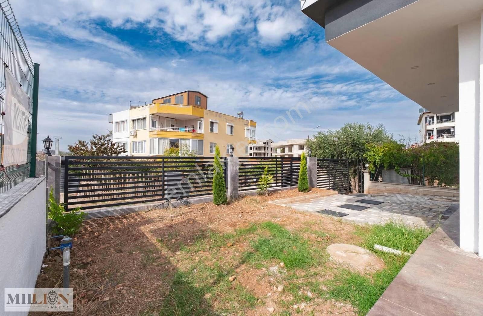 Aksu Karaçalı'da Müstakil 3+1 Havuzlu Villa - Görsel 13